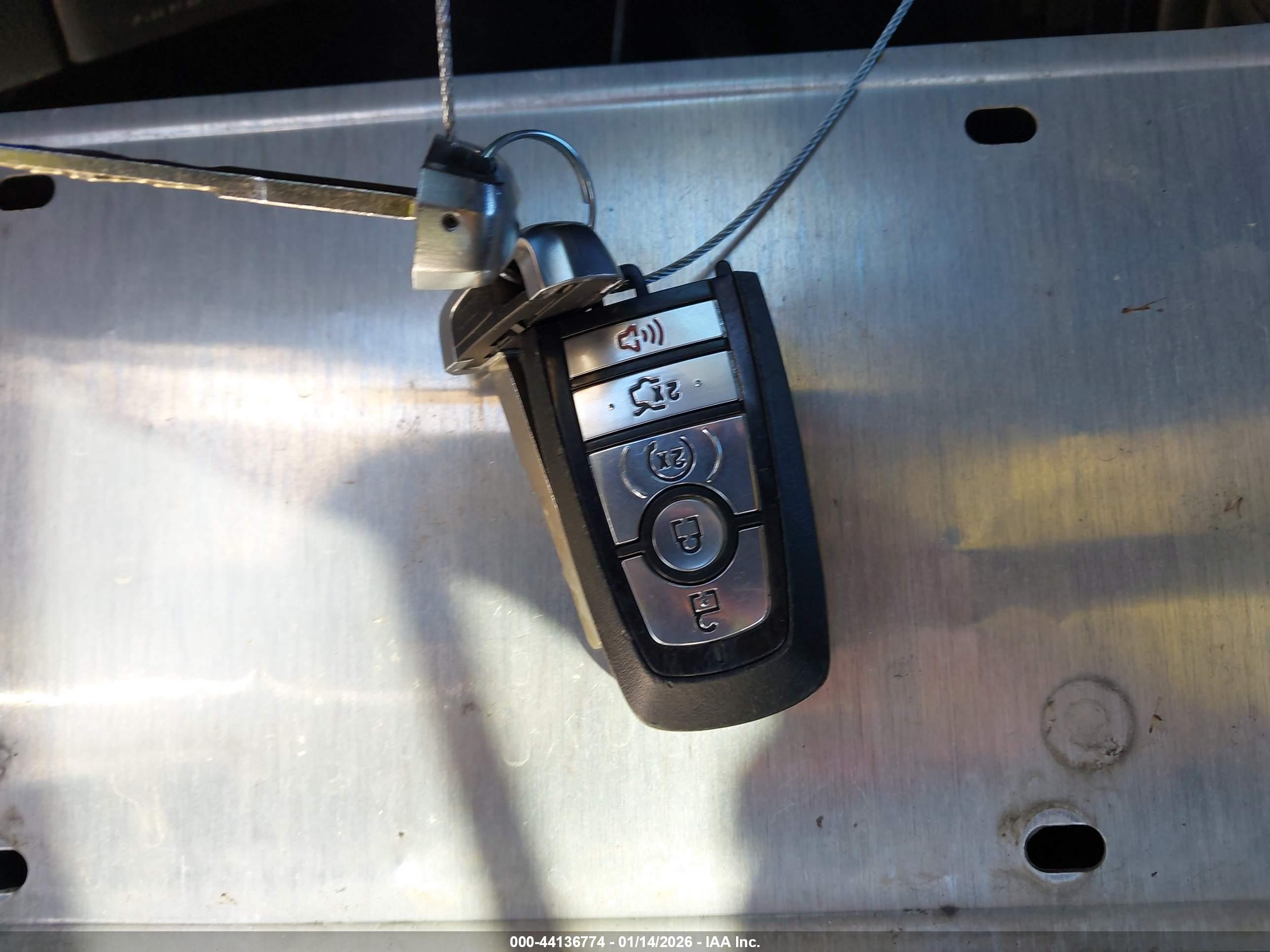 FORD EDGE image 11