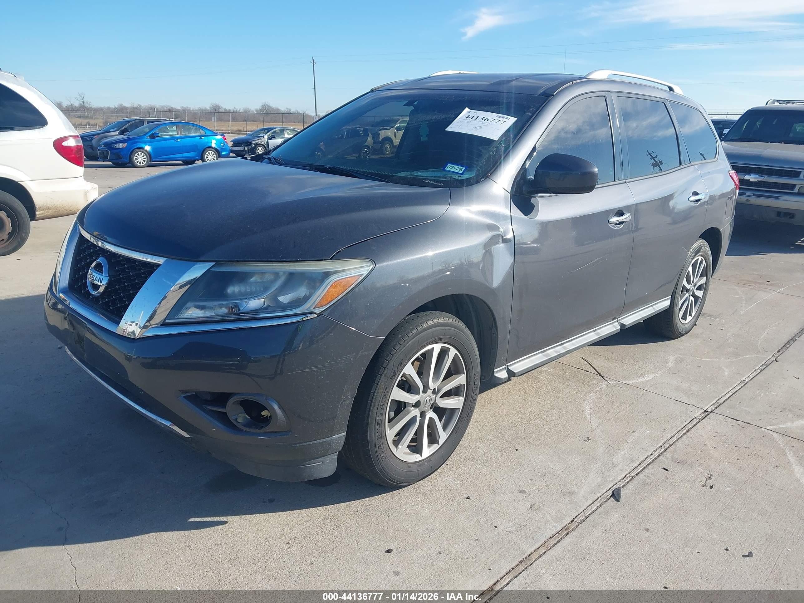 NISSAN PATHFINDER image 2