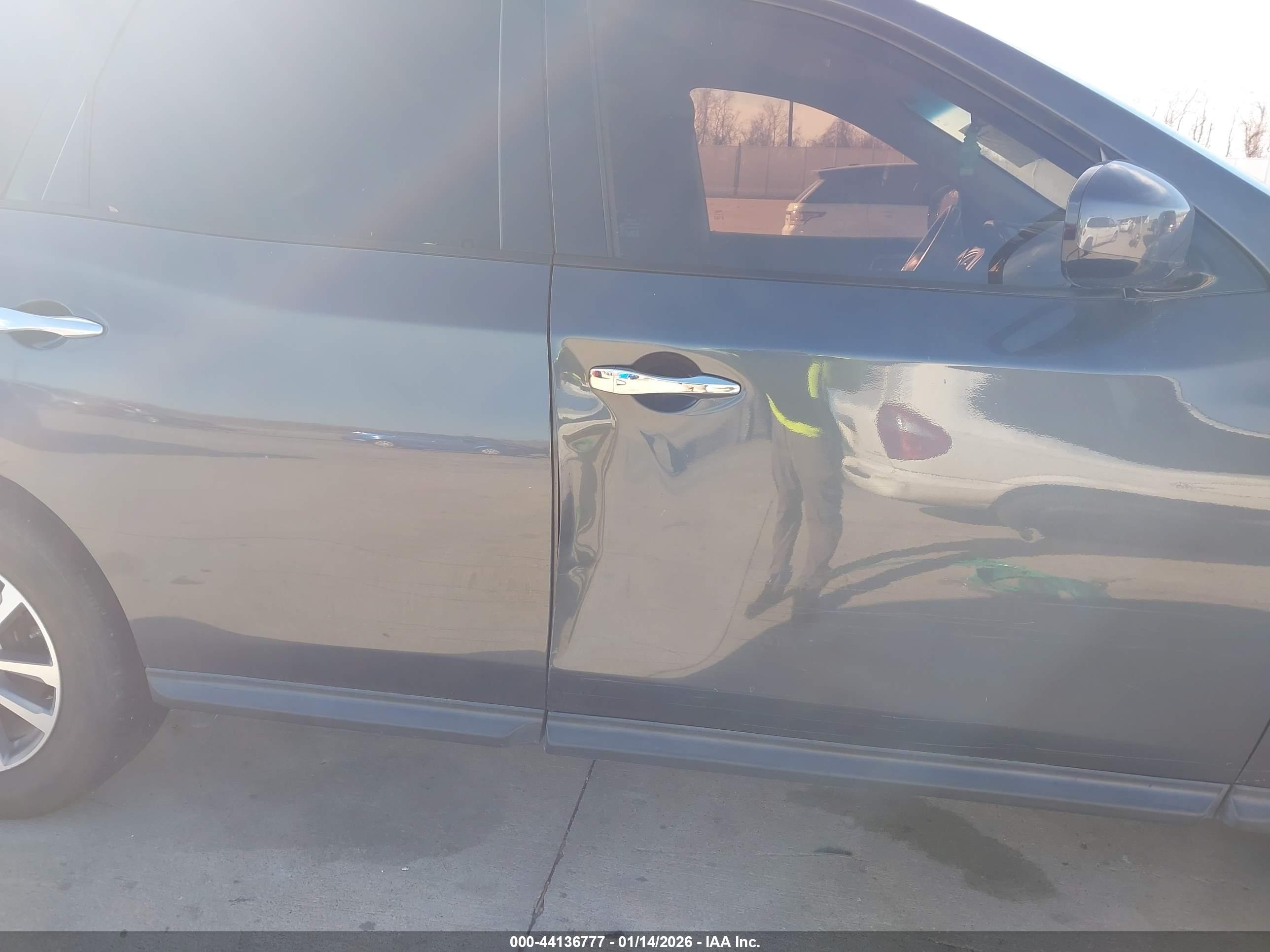 NISSAN PATHFINDER image 6
