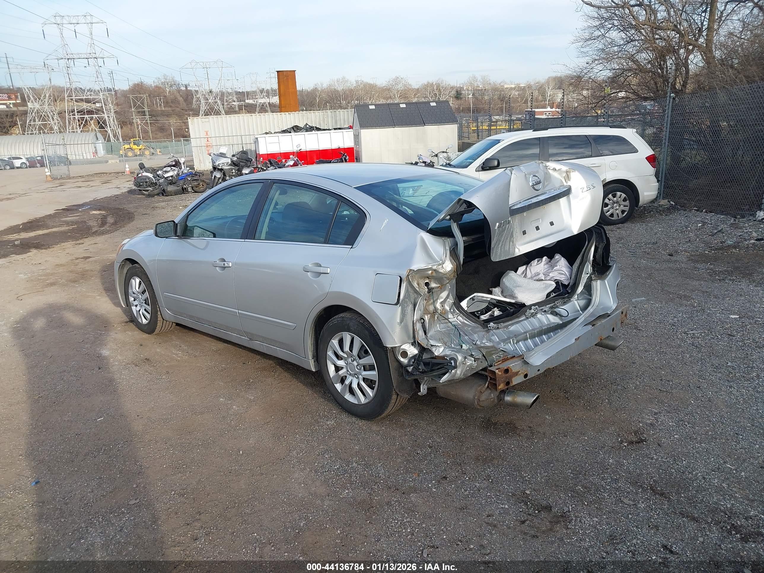 NISSAN ALTIMA image 3