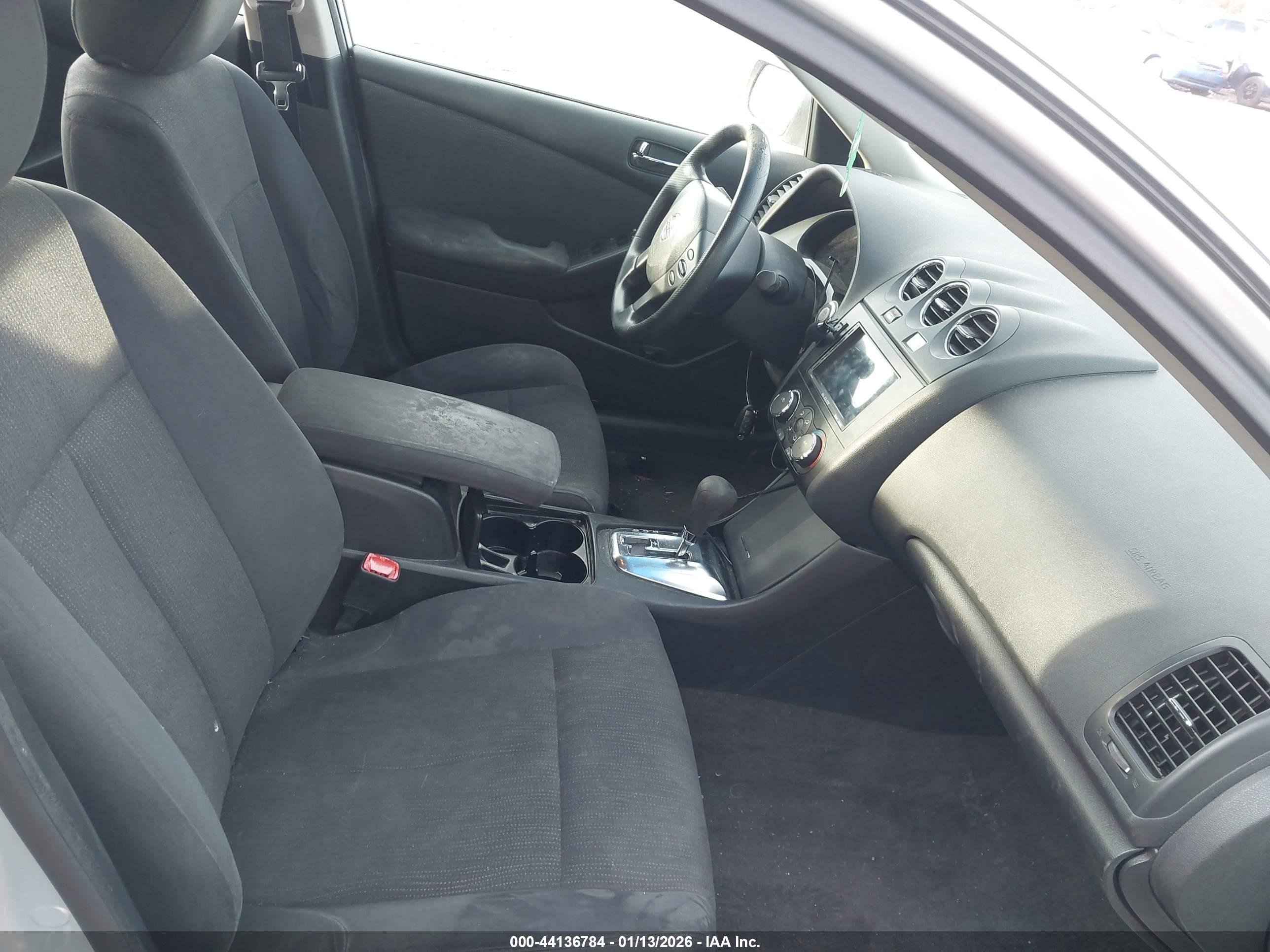 NISSAN ALTIMA image 5