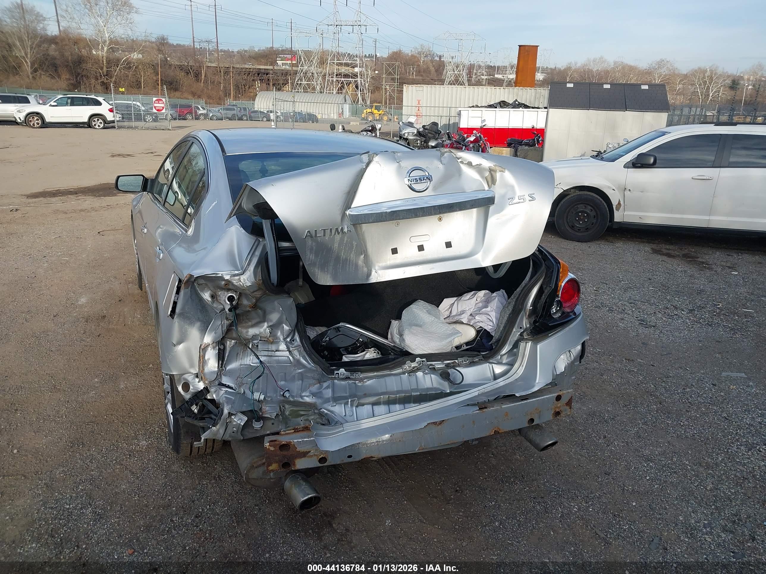 NISSAN ALTIMA image 6