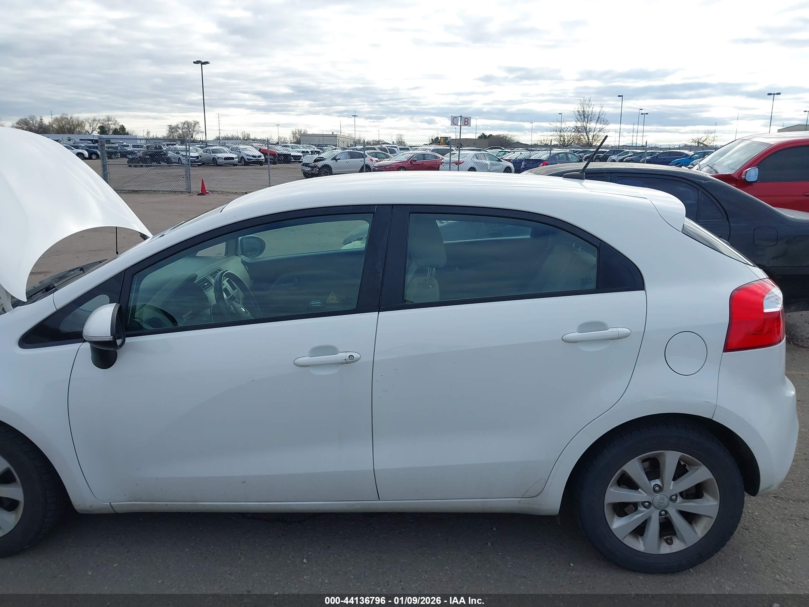 KIA RIO image 6