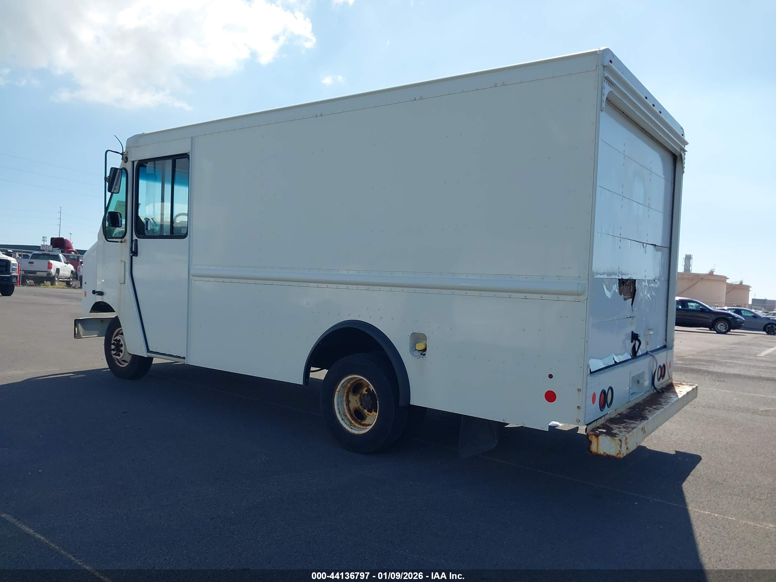 FORD E-350 image 3