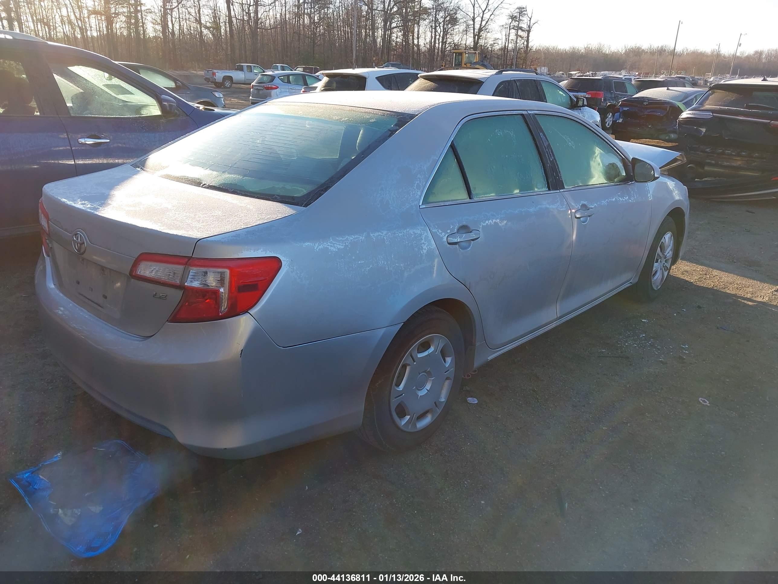 TOYOTA CAMRY image 4