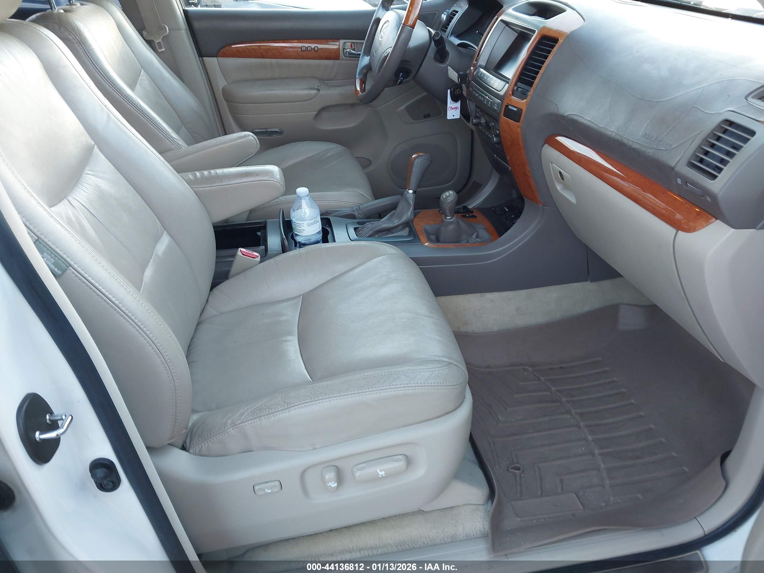 LEXUS GX image 5