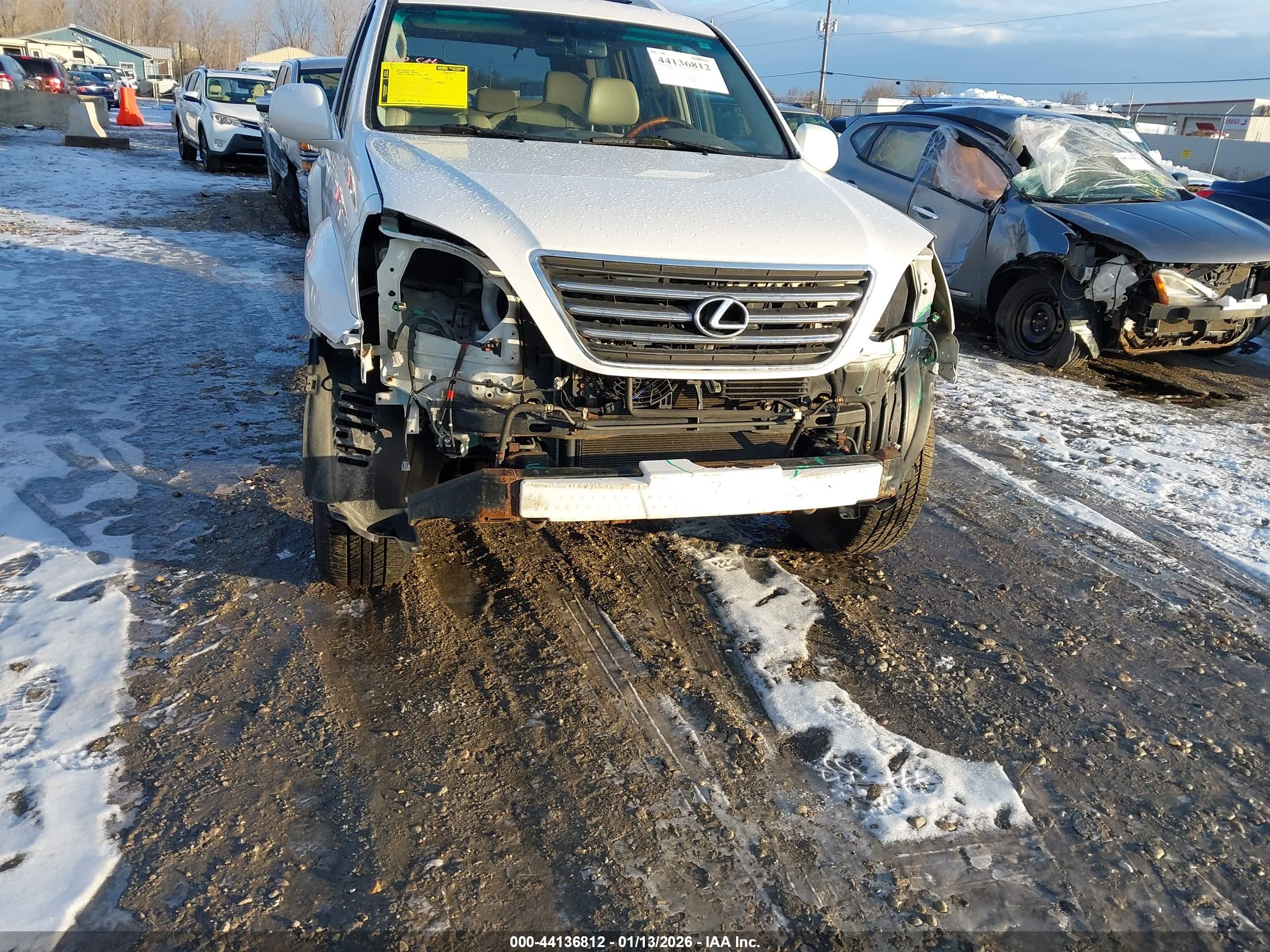 LEXUS GX image 6