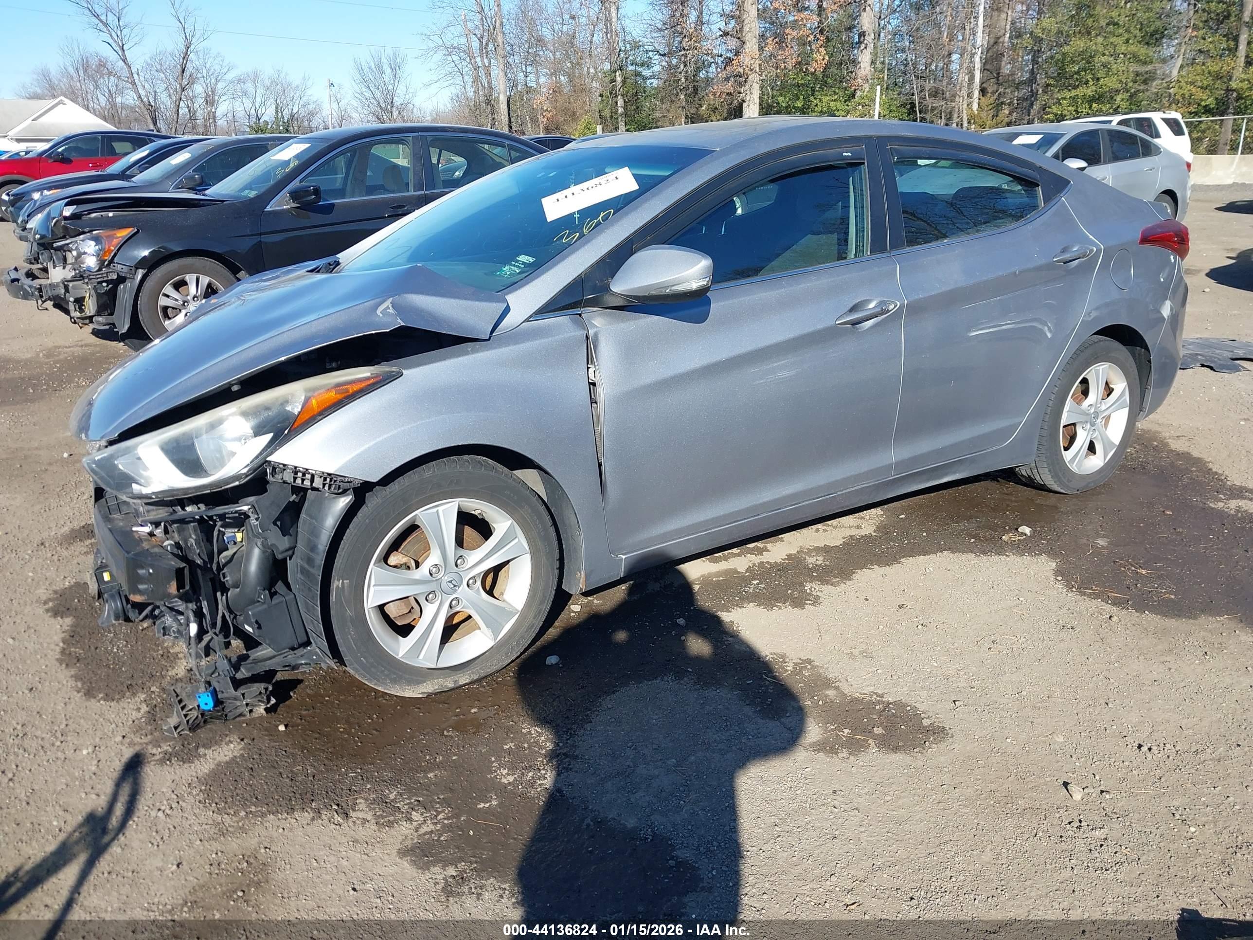 HYUNDAI ELANTRA image 2
