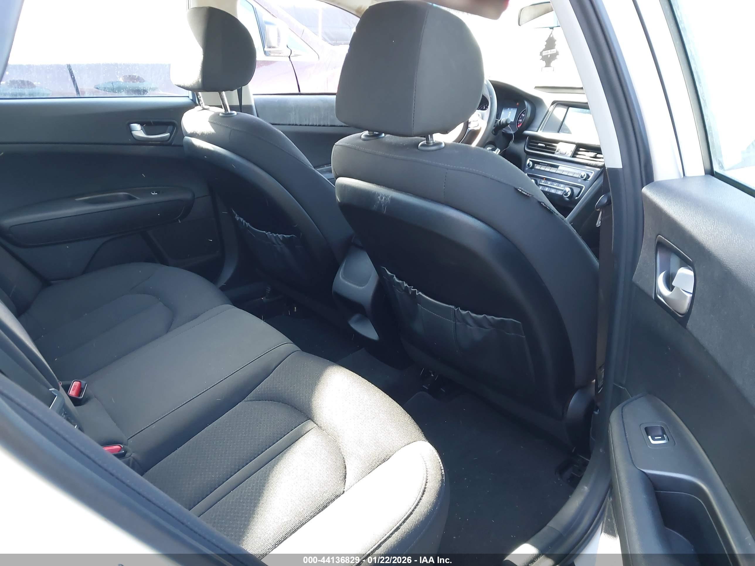 KIA OPTIMA image 8