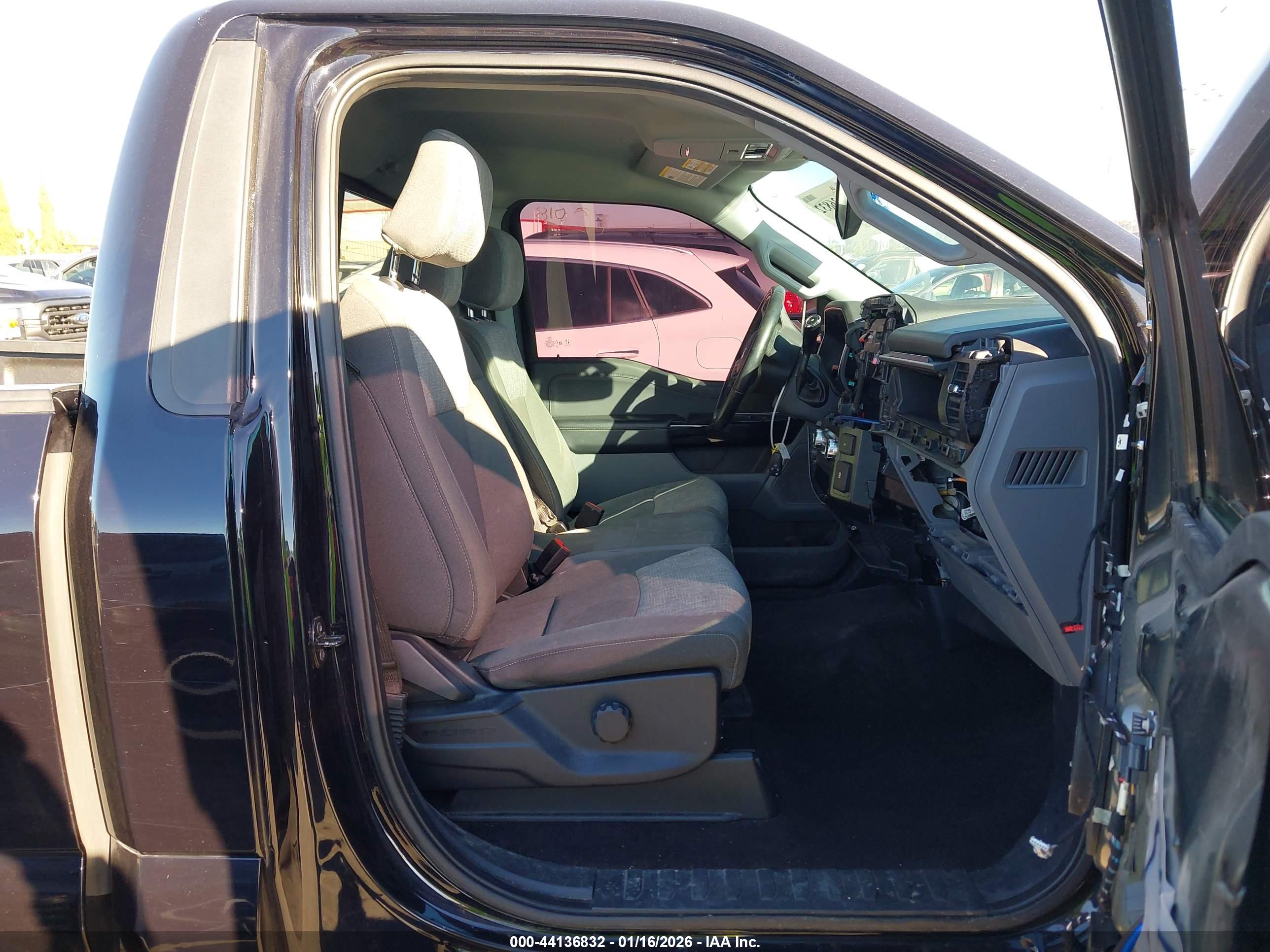FORD F-150 image 5