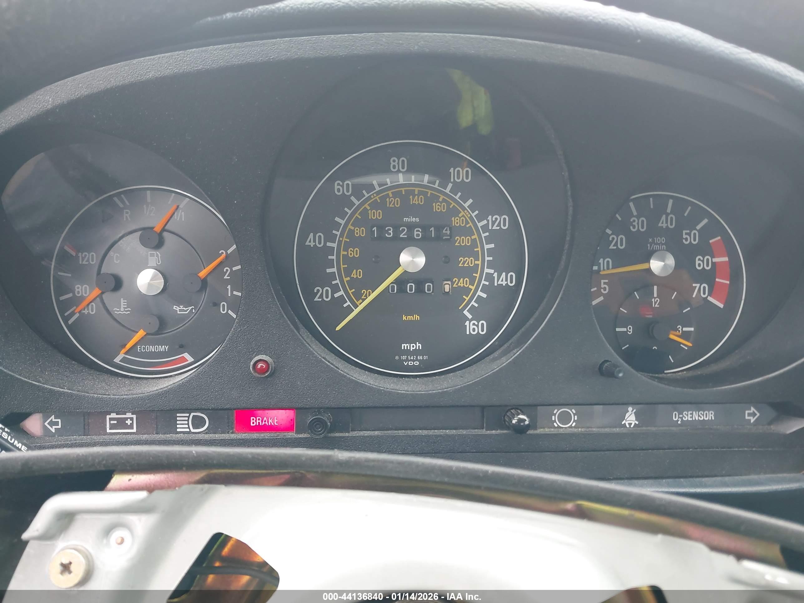 MERCEDES-BENZ 380 image 7