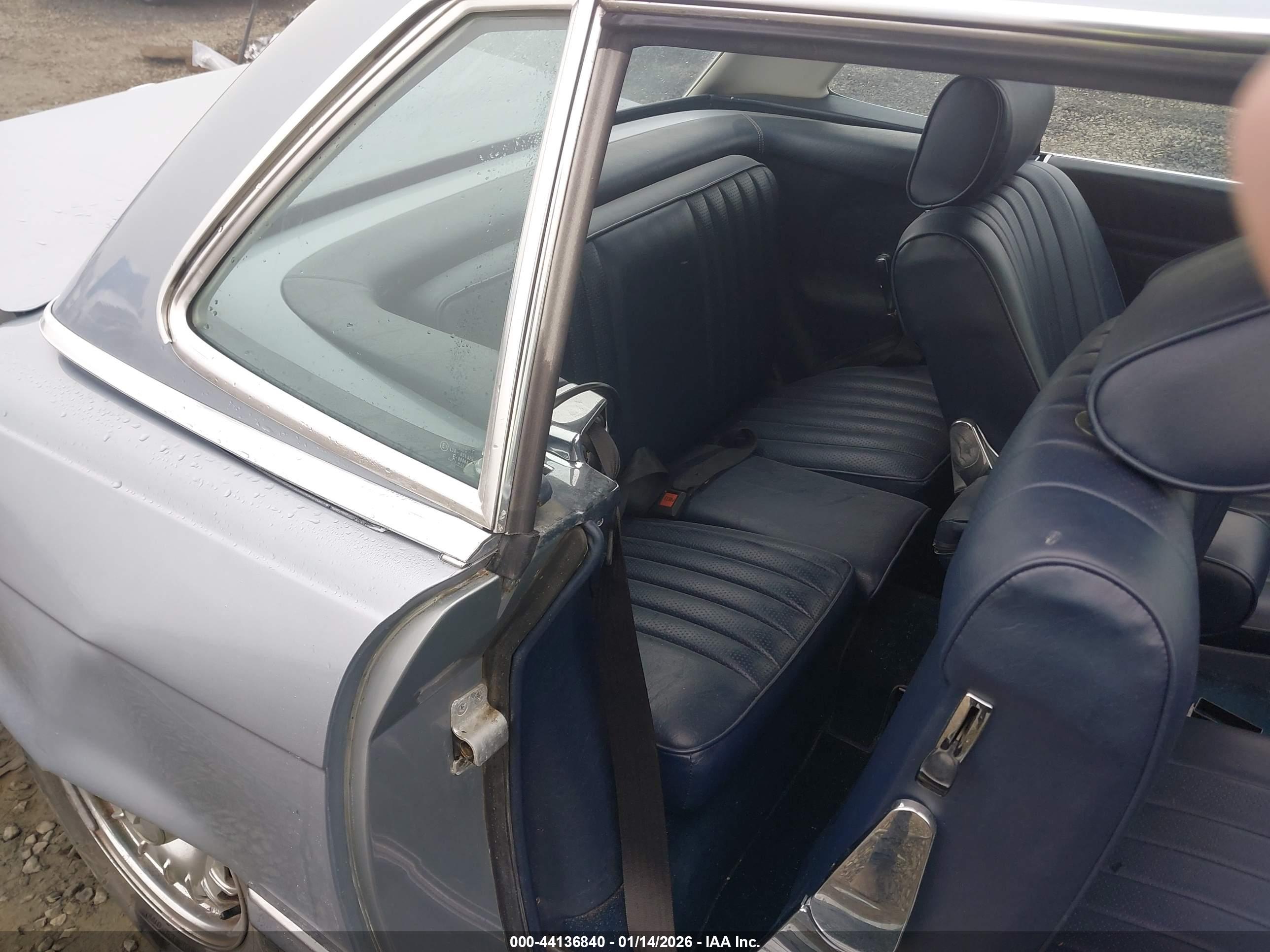 MERCEDES-BENZ 380 image 8