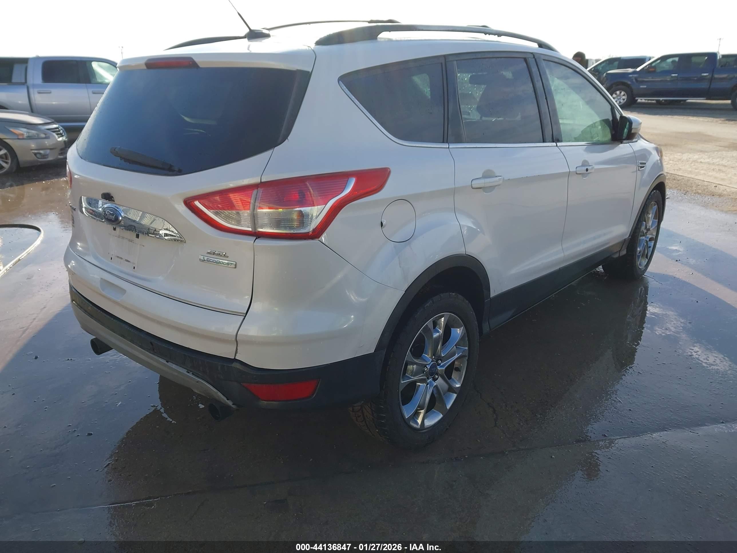 FORD ESCAPE image 4
