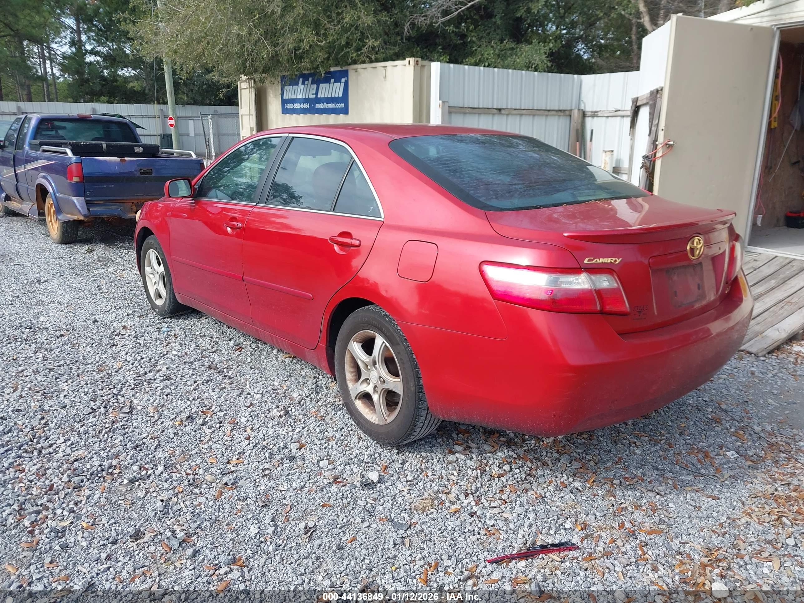 TOYOTA CAMRY image 3