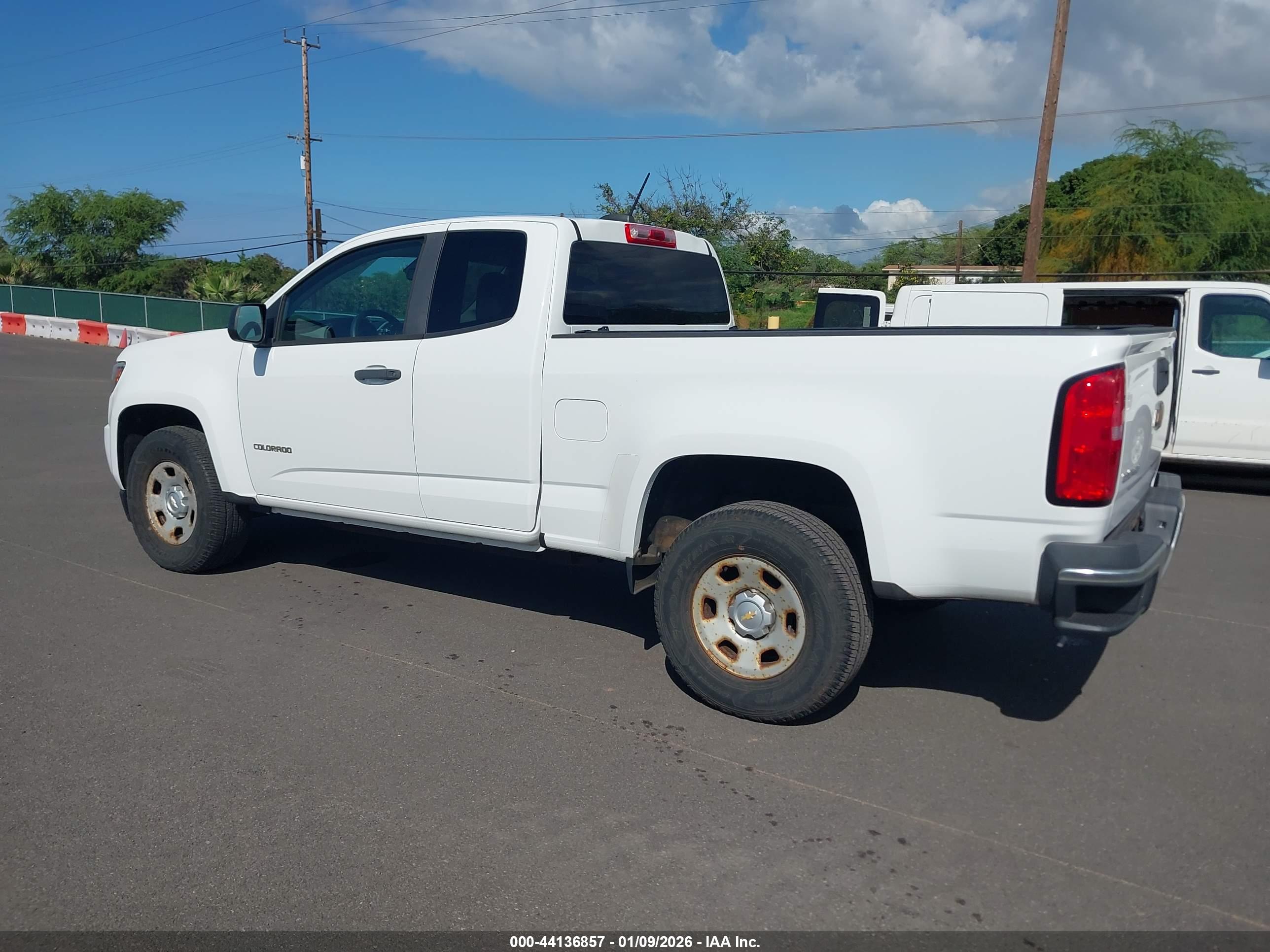 CHEVROLET COLORADO image 3