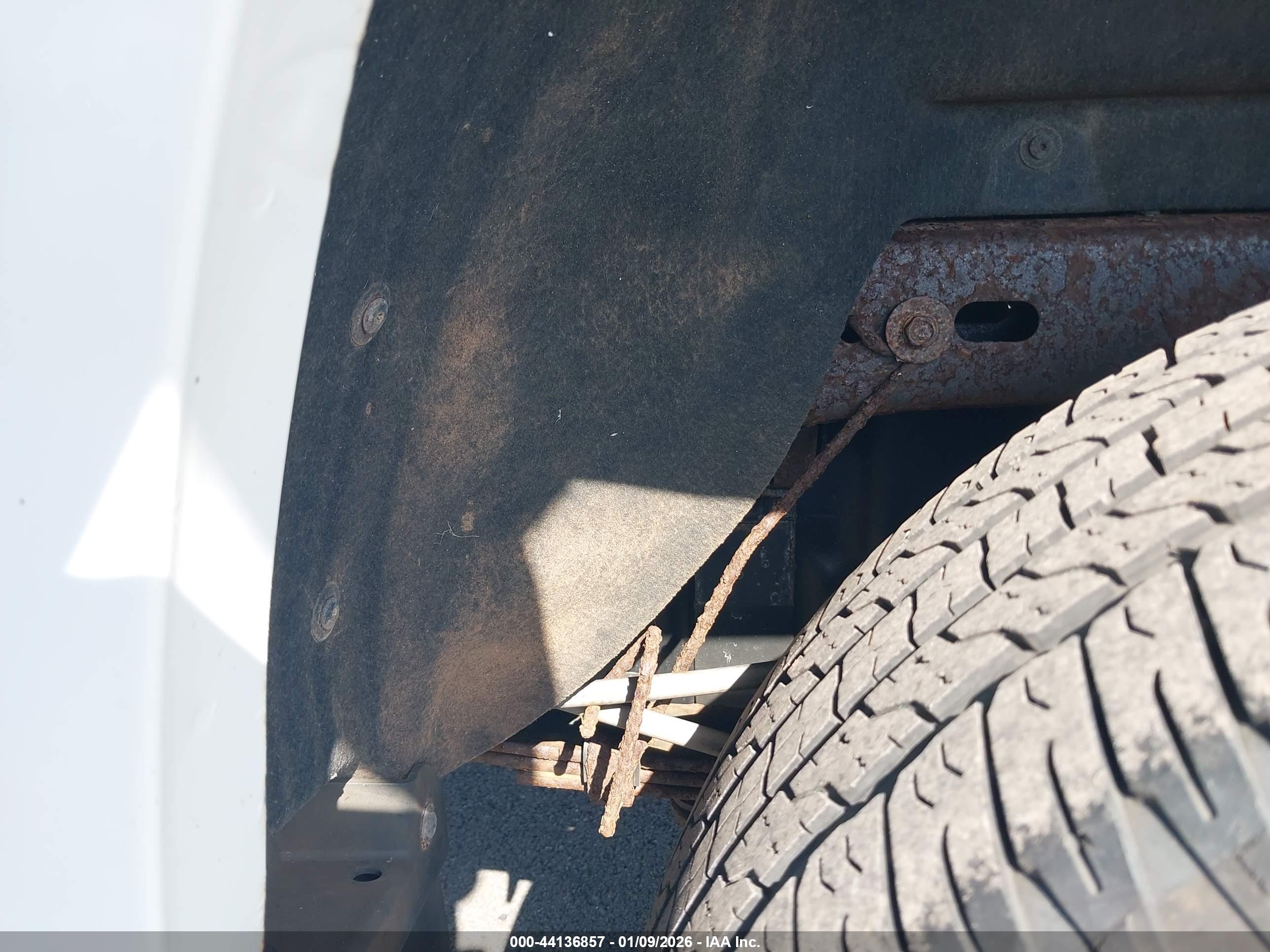 CHEVROLET COLORADO image 6