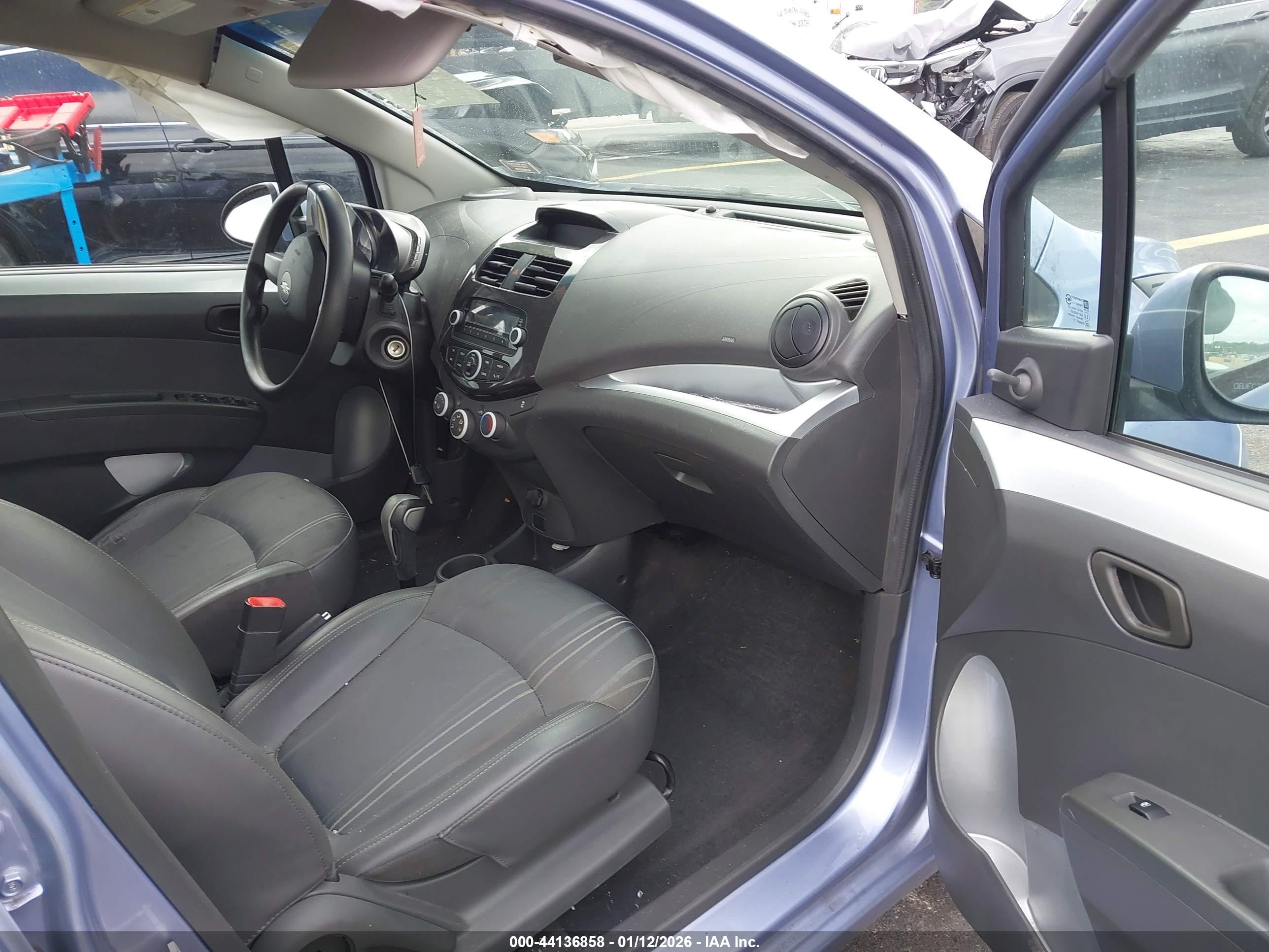 CHEVROLET SPARK image 5