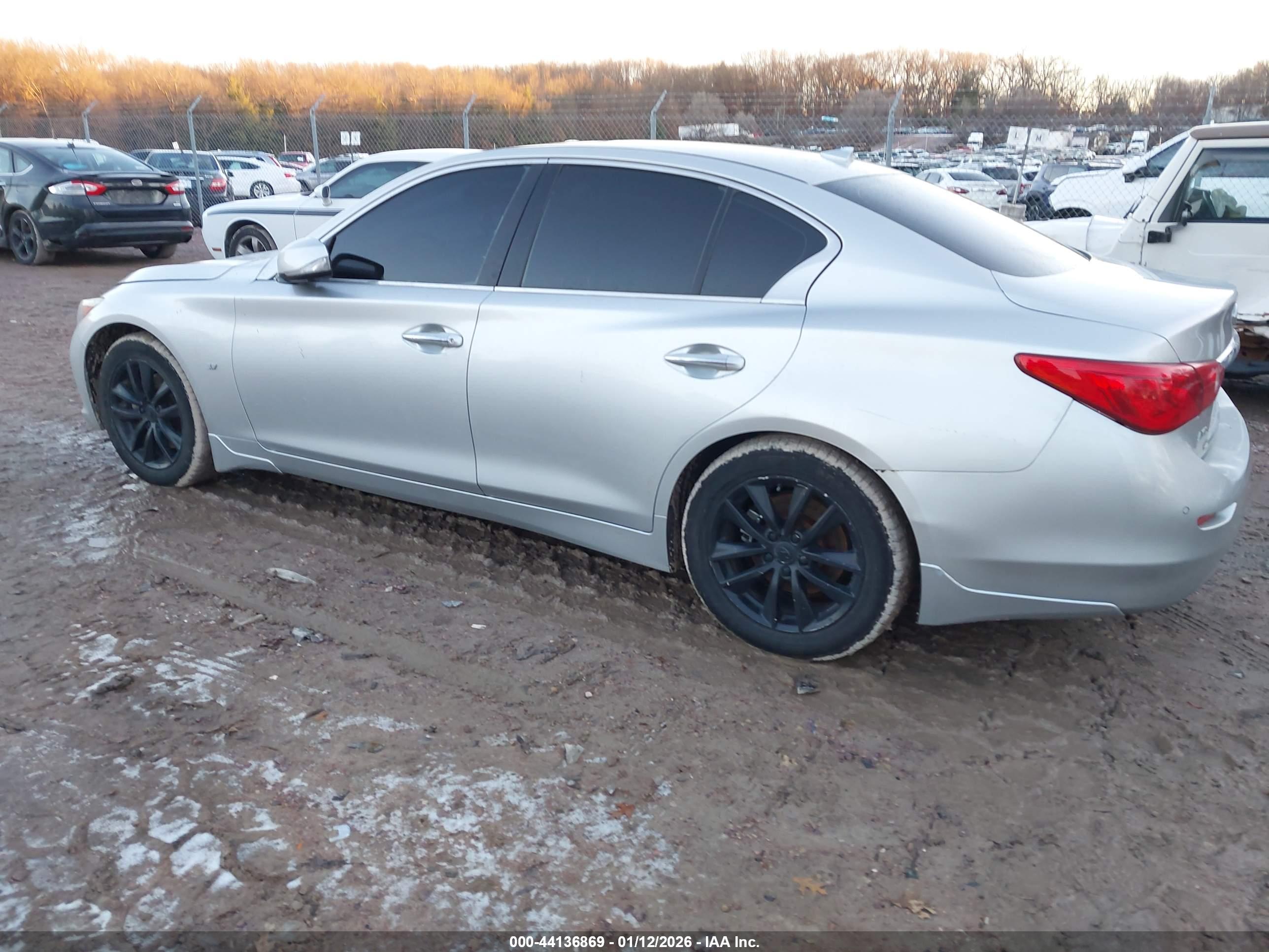 INFINITI Q50 image 3