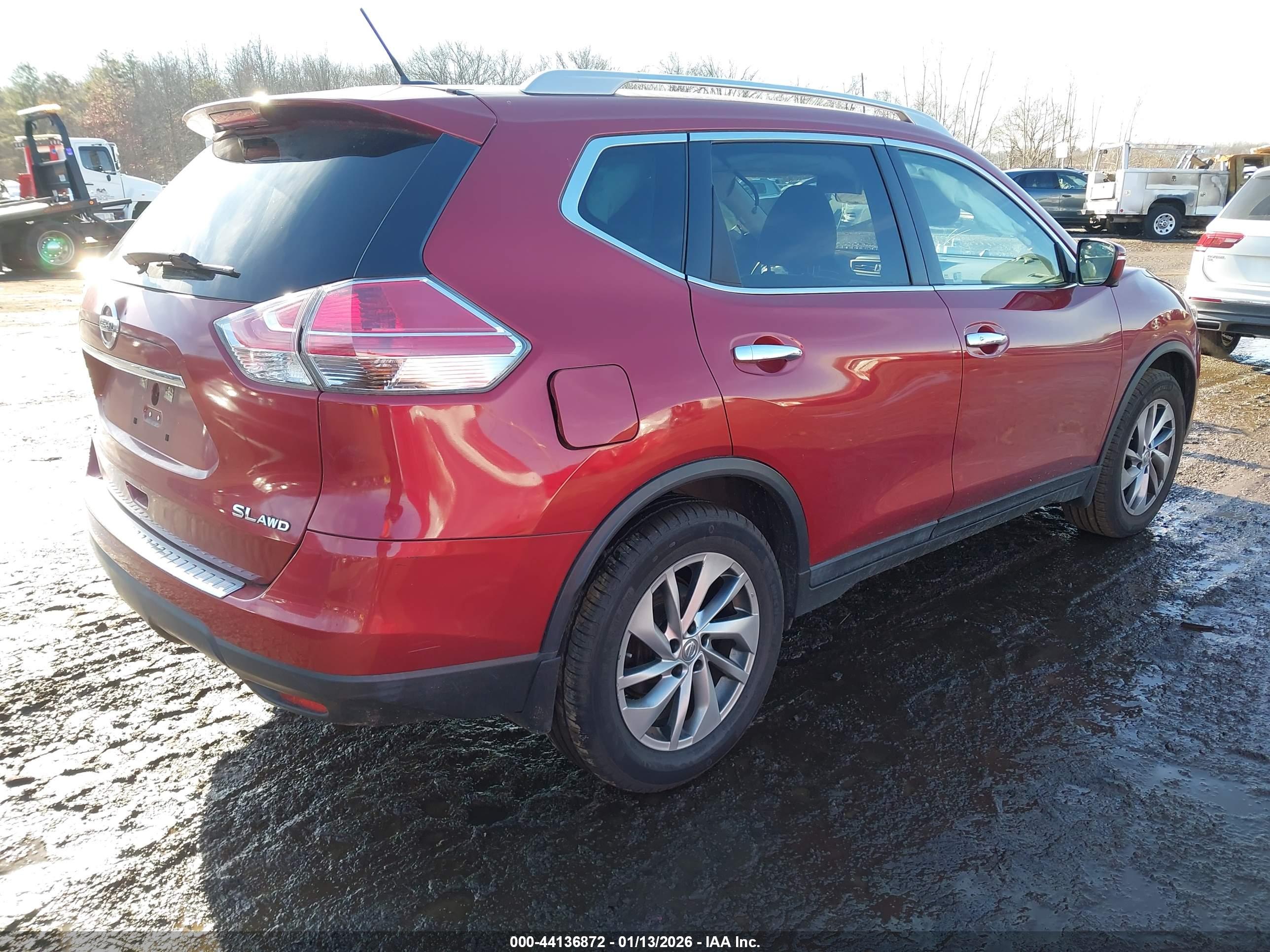 NISSAN ROGUE image 4