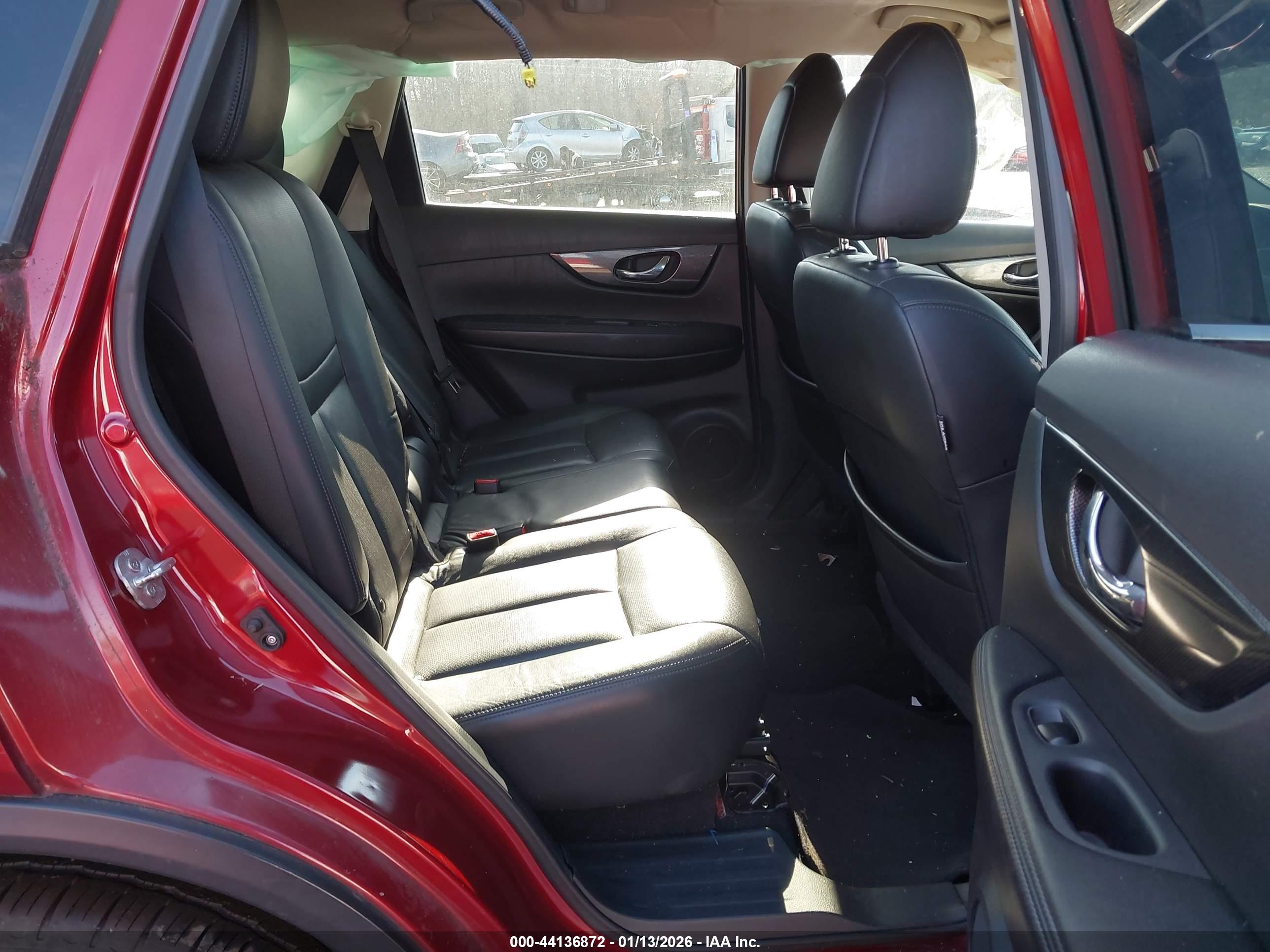 NISSAN ROGUE image 8