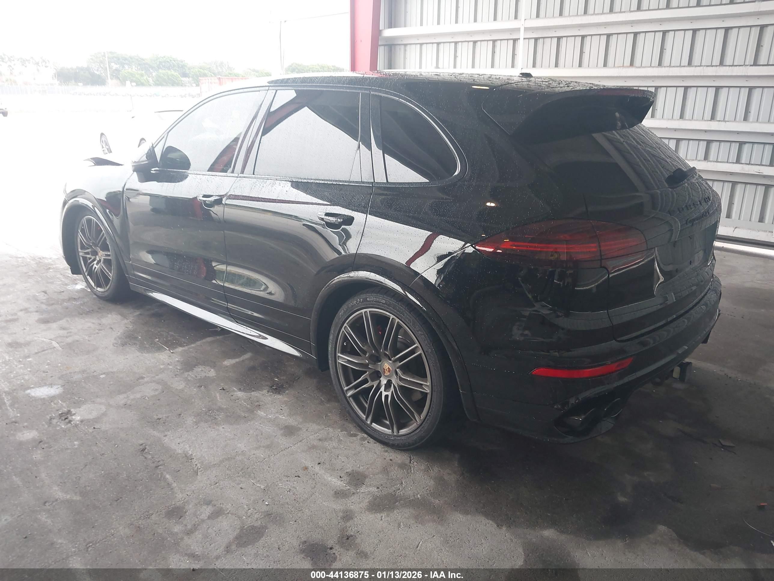 PORSCHE CAYENNE image 3