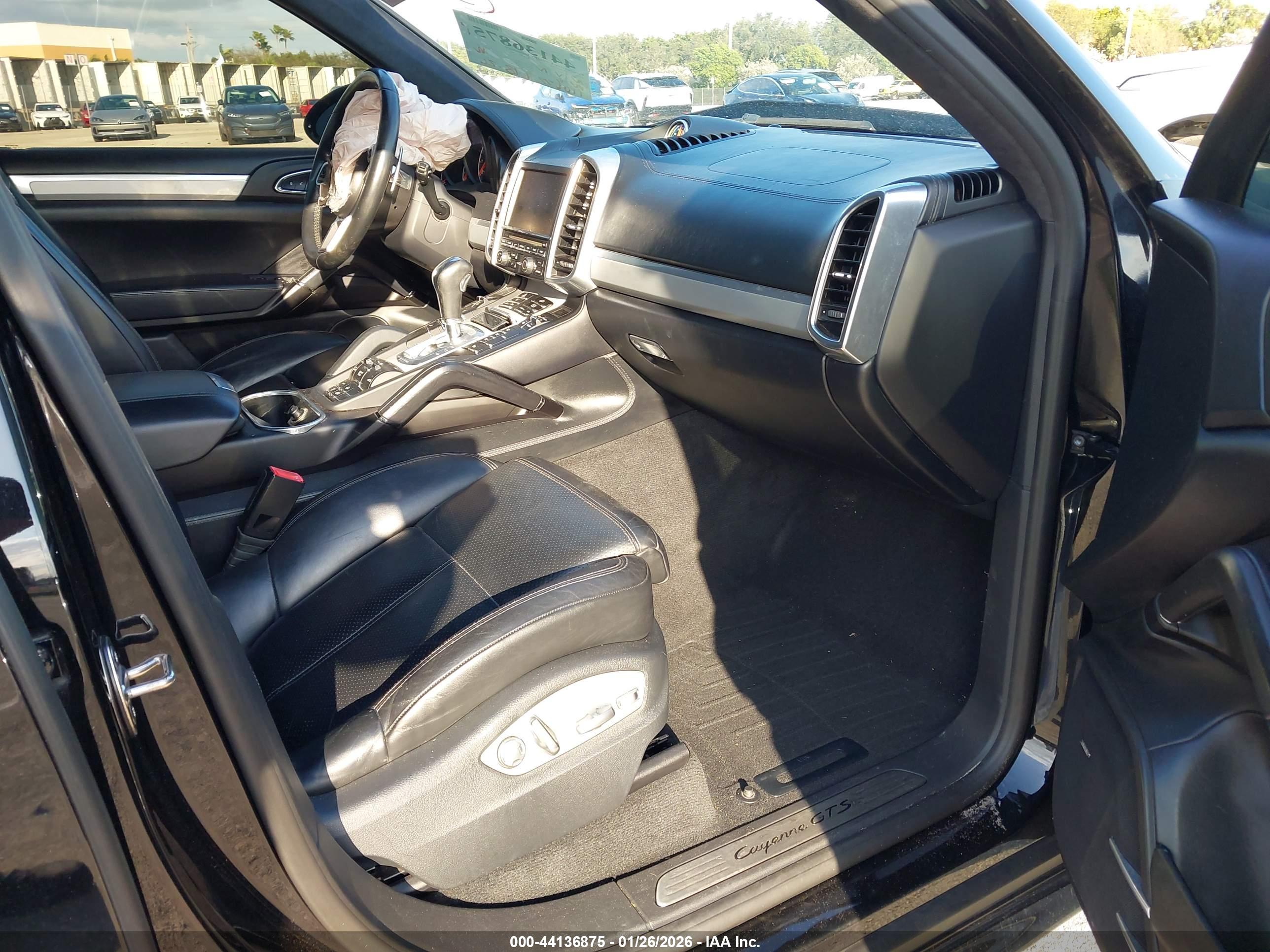 PORSCHE CAYENNE image 5