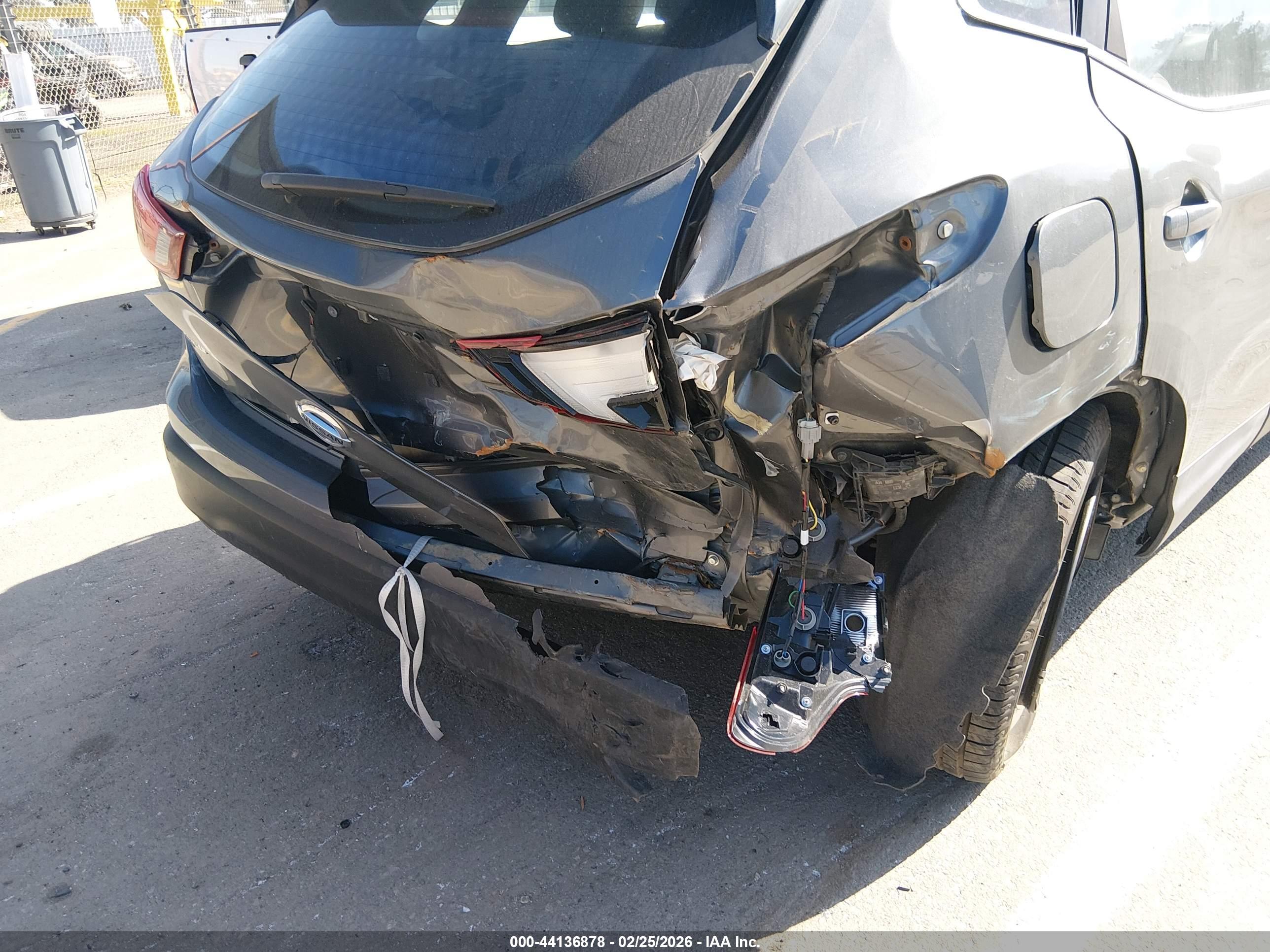 NISSAN ROGUE image 6