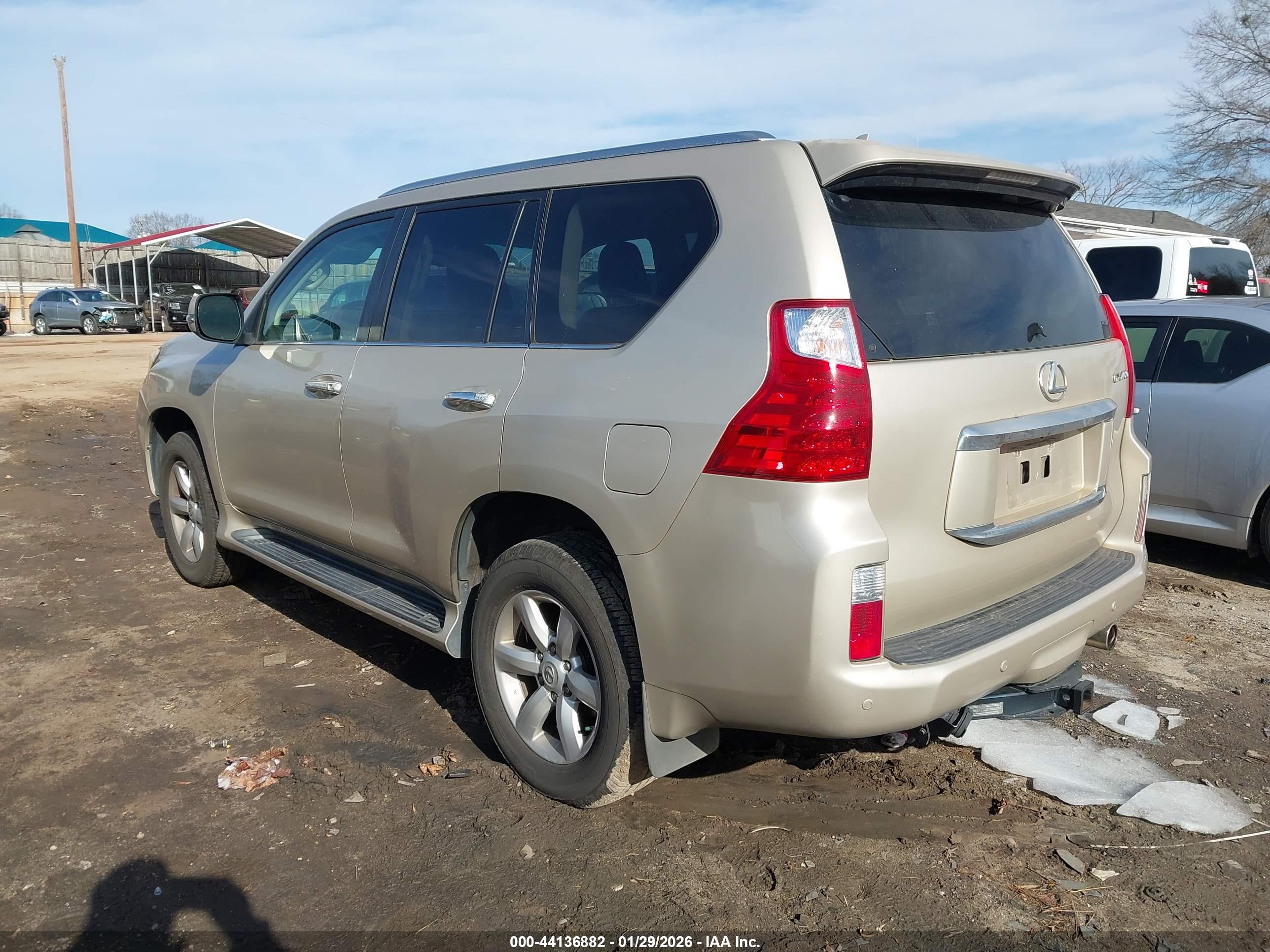 LEXUS GX image 3
