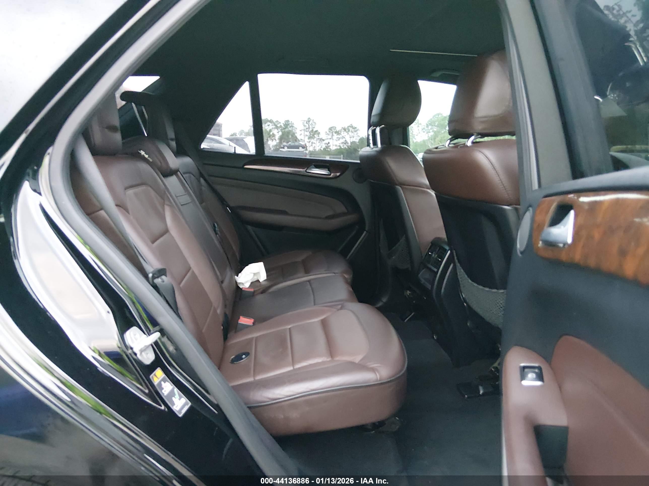 MERCEDES-BENZ ML image 8