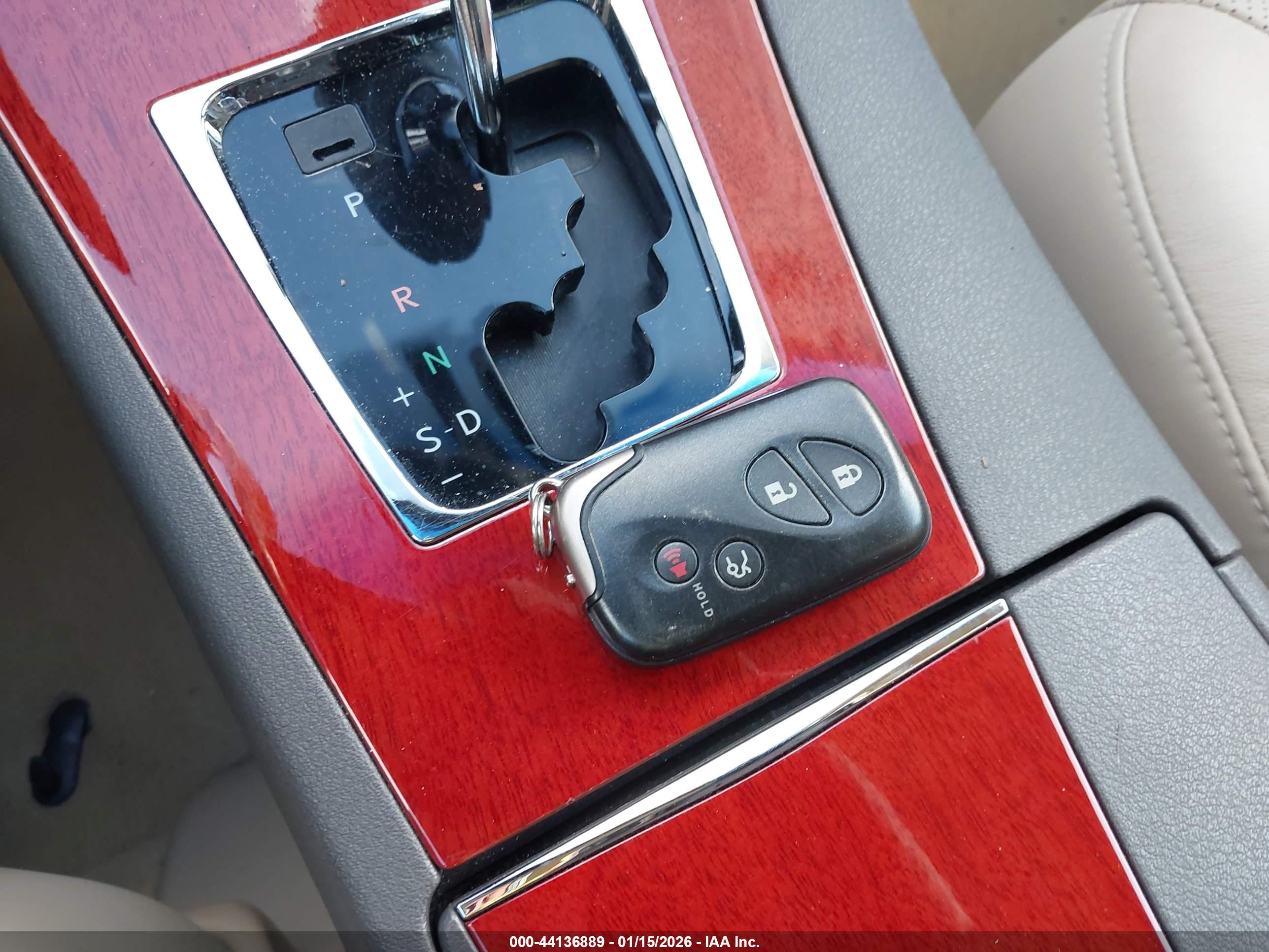 LEXUS ES image 11