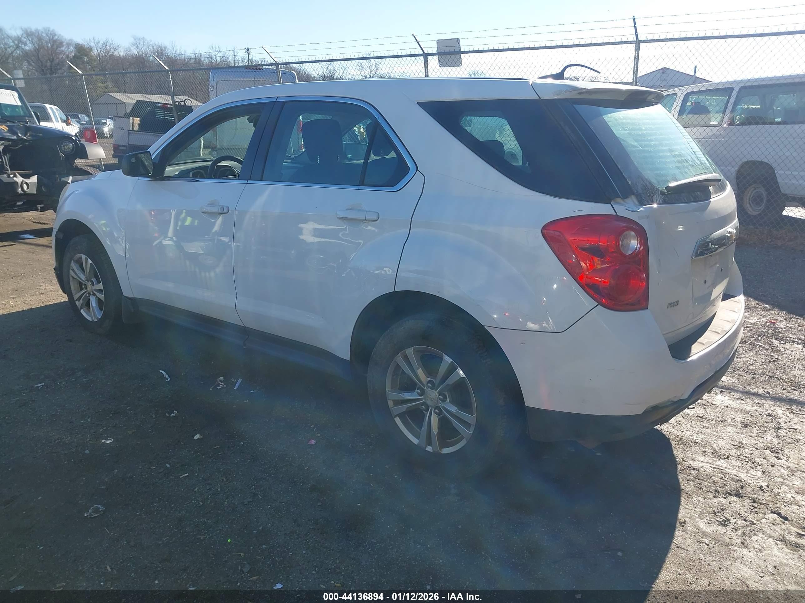 CHEVROLET EQUINOX image 3