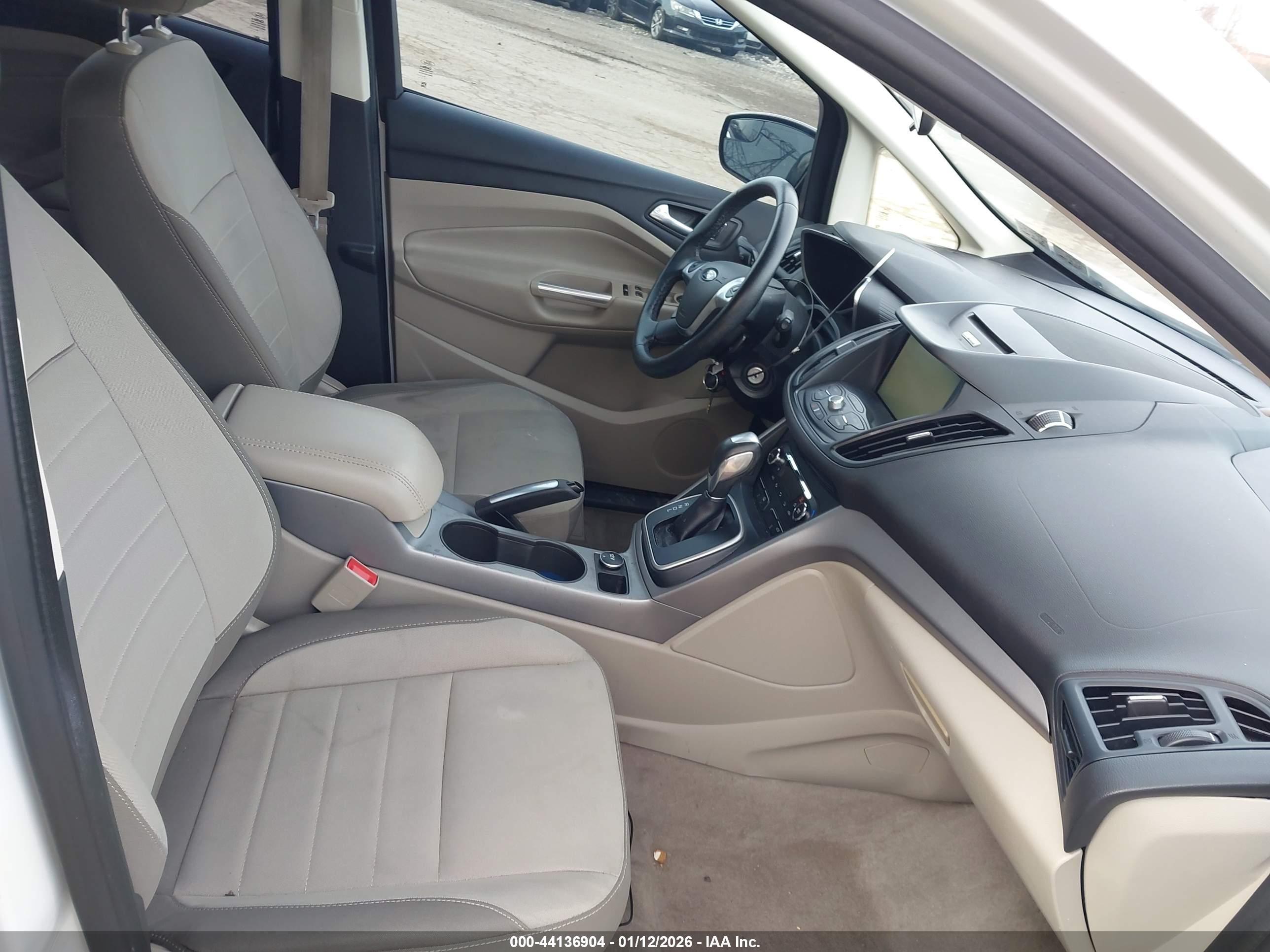 FORD C-MAX image 5
