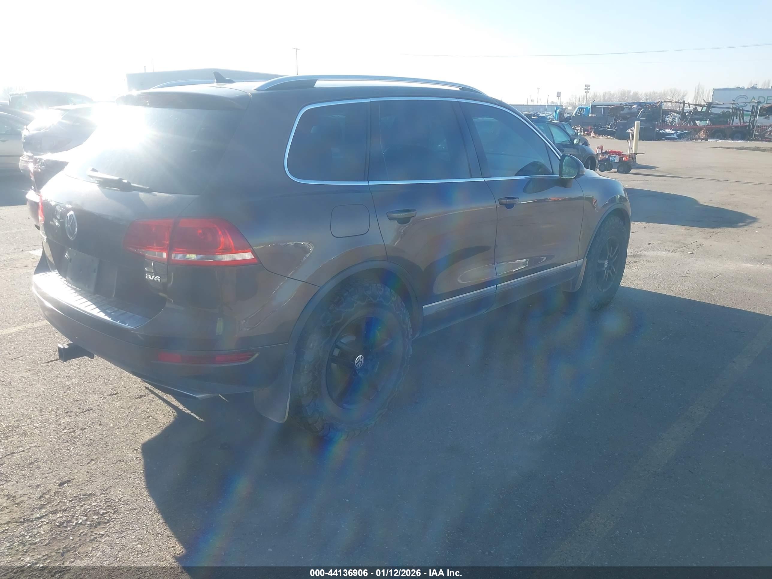 VOLKSWAGEN TOUAREG image 4