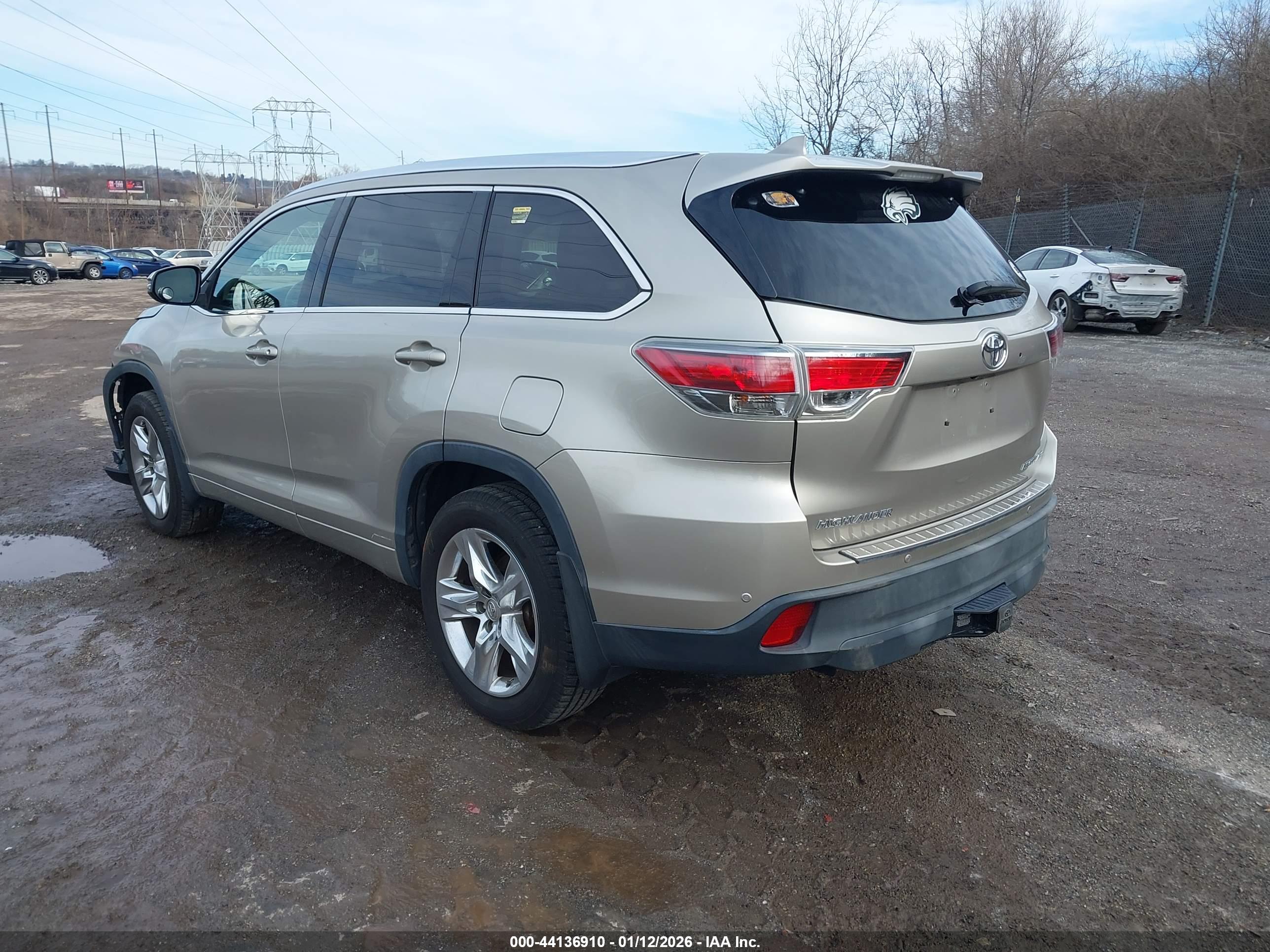 TOYOTA HIGHLANDER image 3