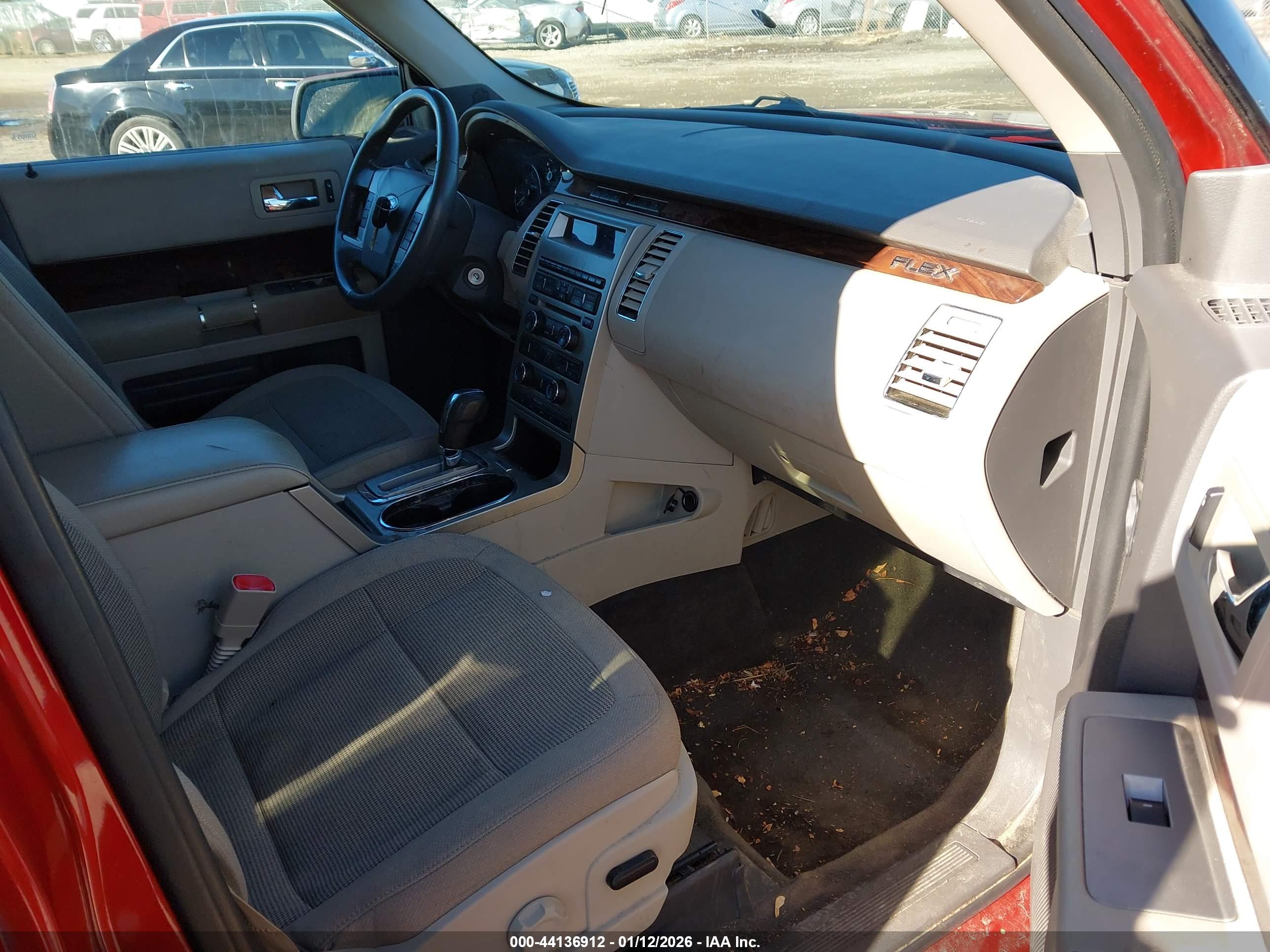 FORD FLEX image 5