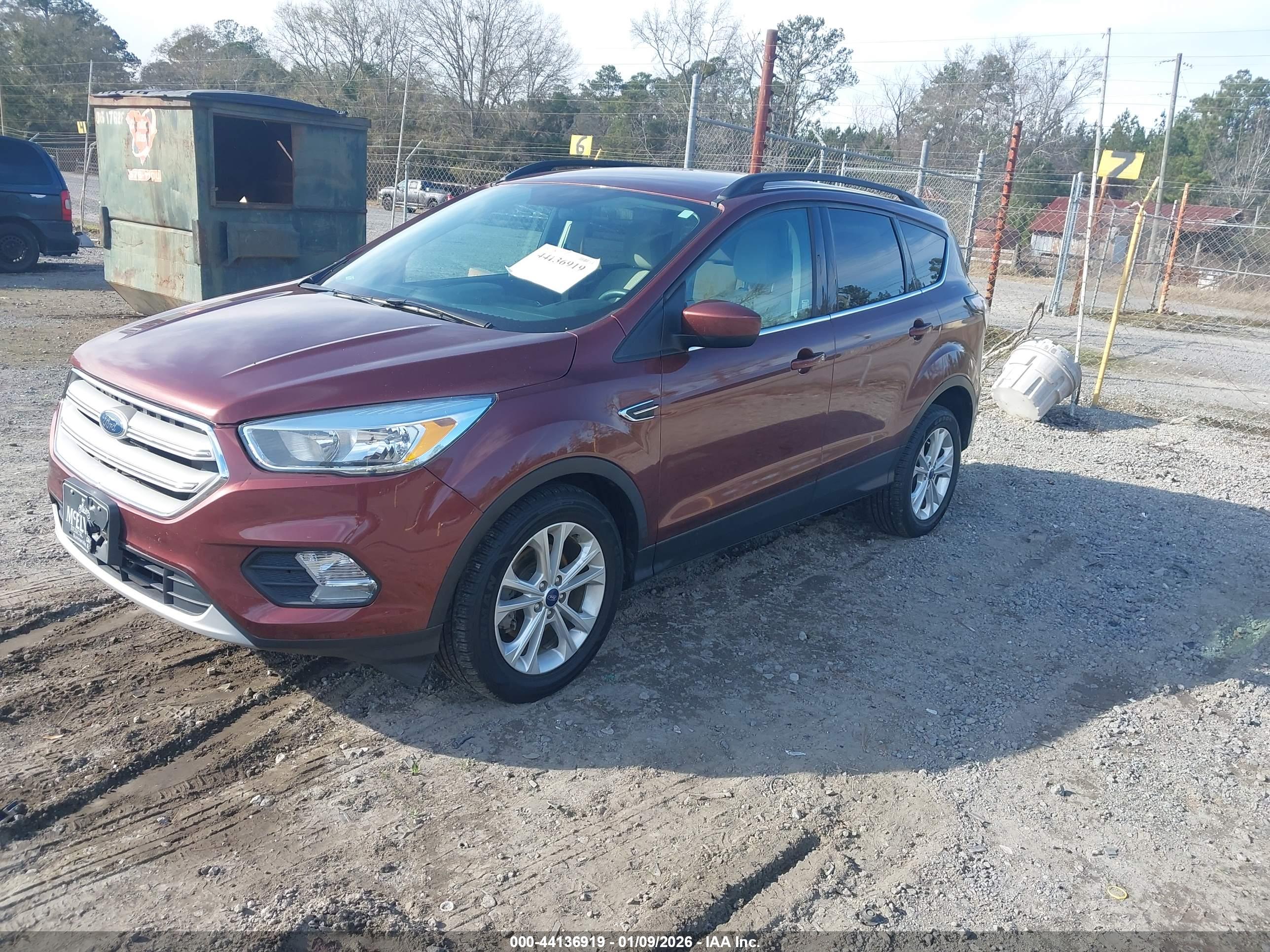 FORD ESCAPE image 2