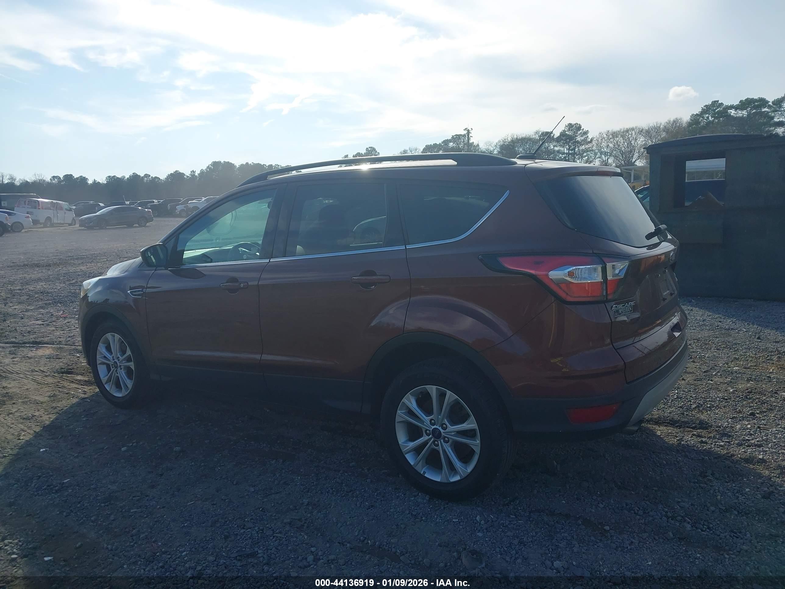 FORD ESCAPE image 3