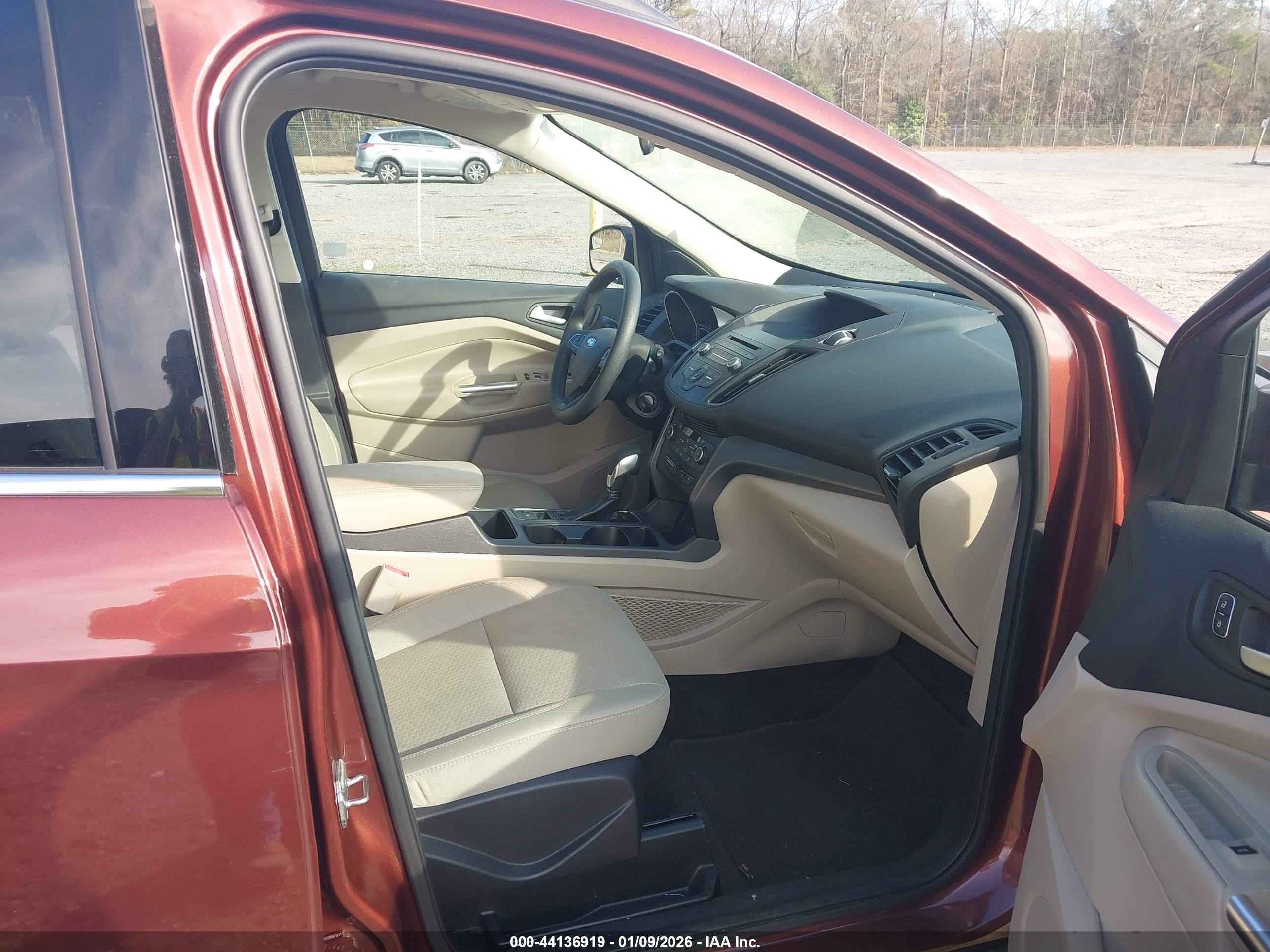 FORD ESCAPE image 5