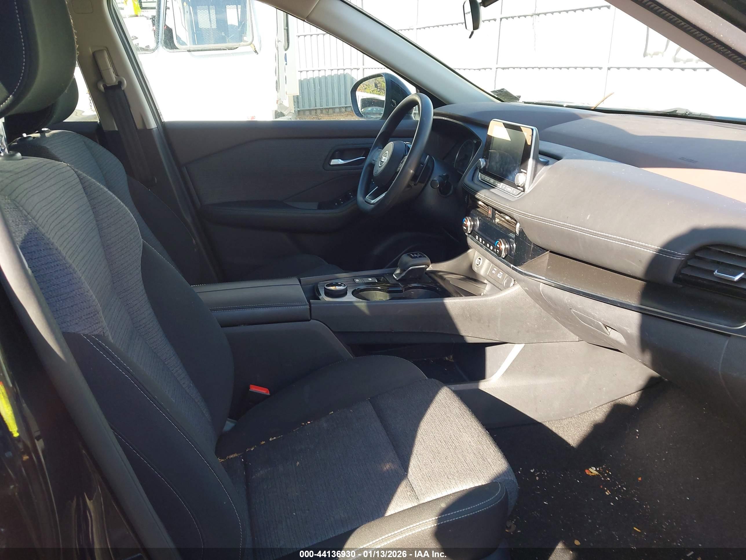 NISSAN ROGUE image 5
