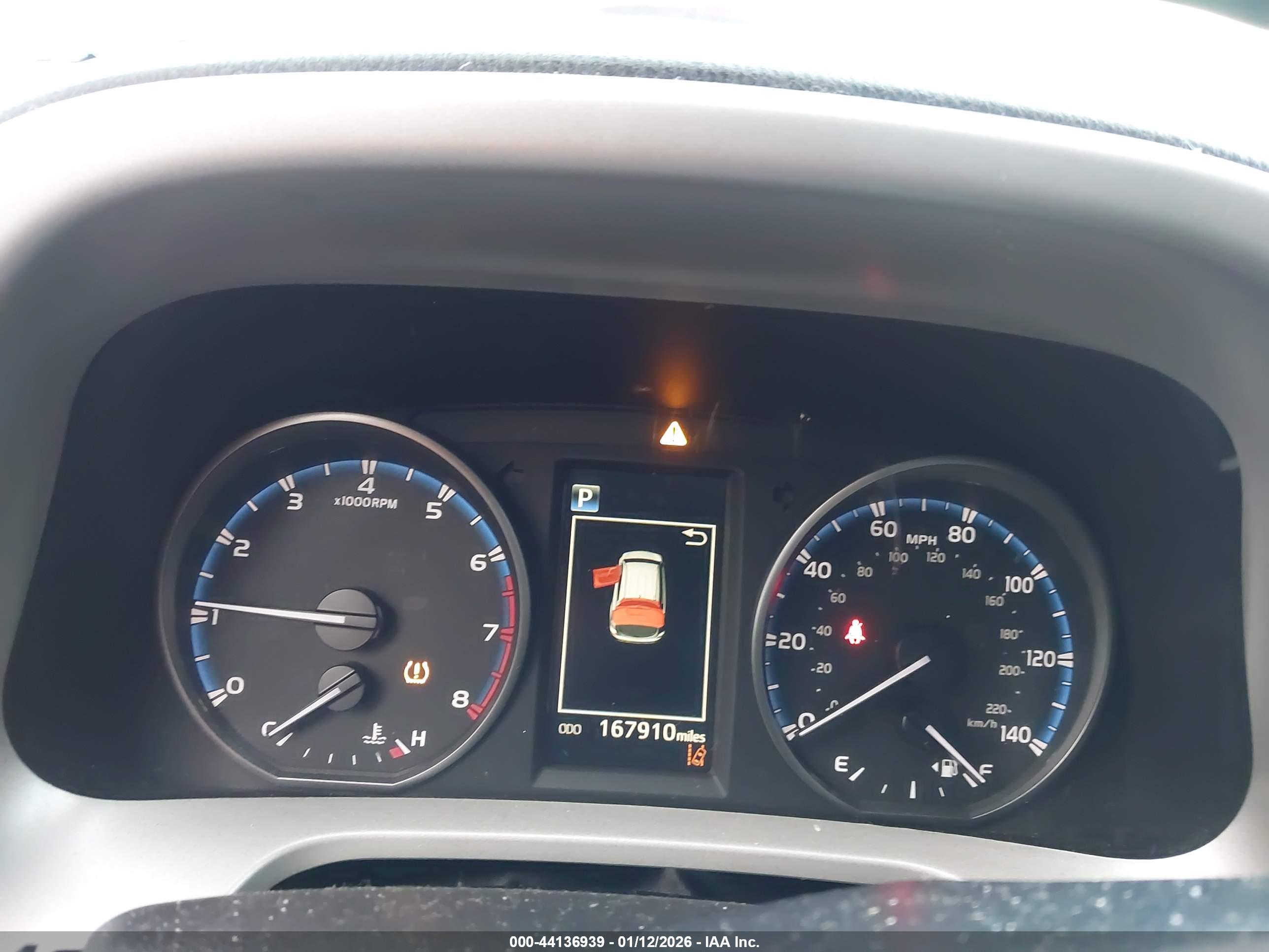 TOYOTA RAV4 image 7