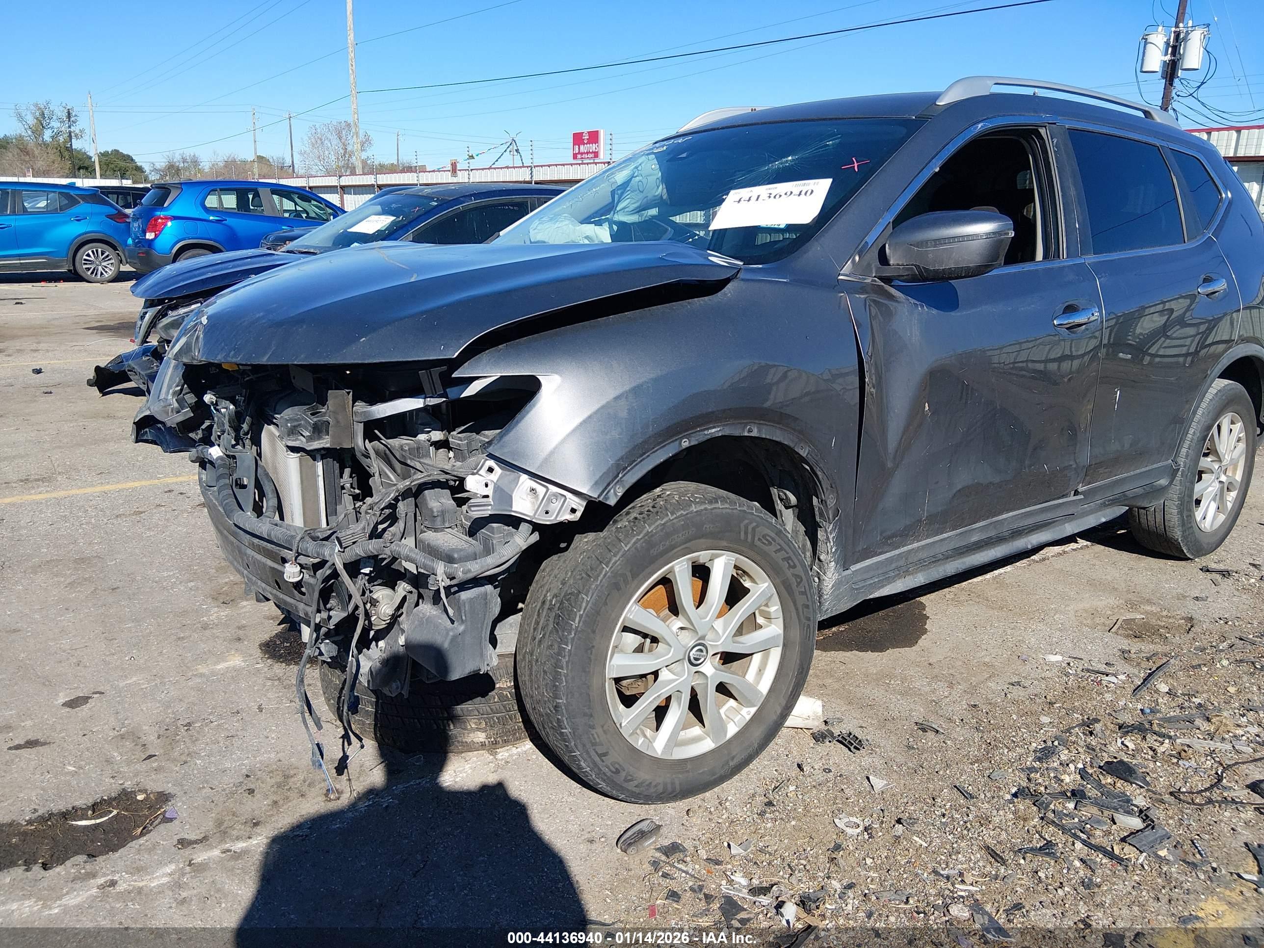 NISSAN ROGUE image 6