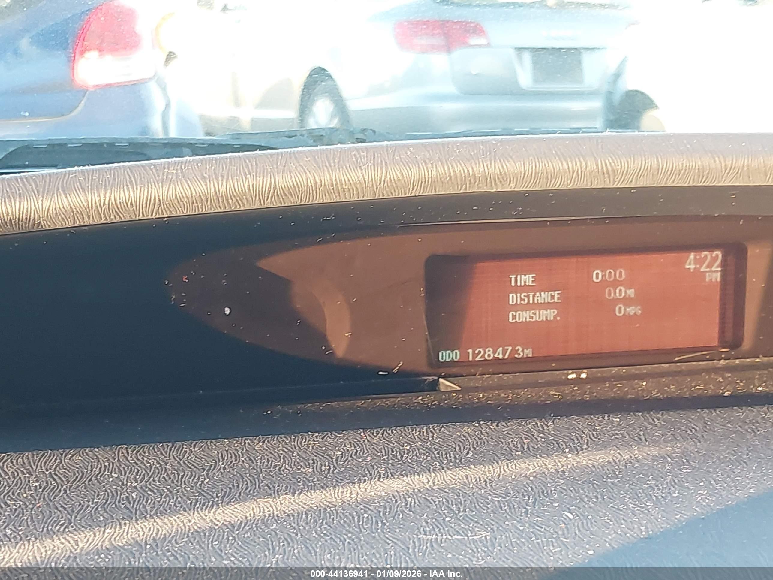TOYOTA PRIUS image 7