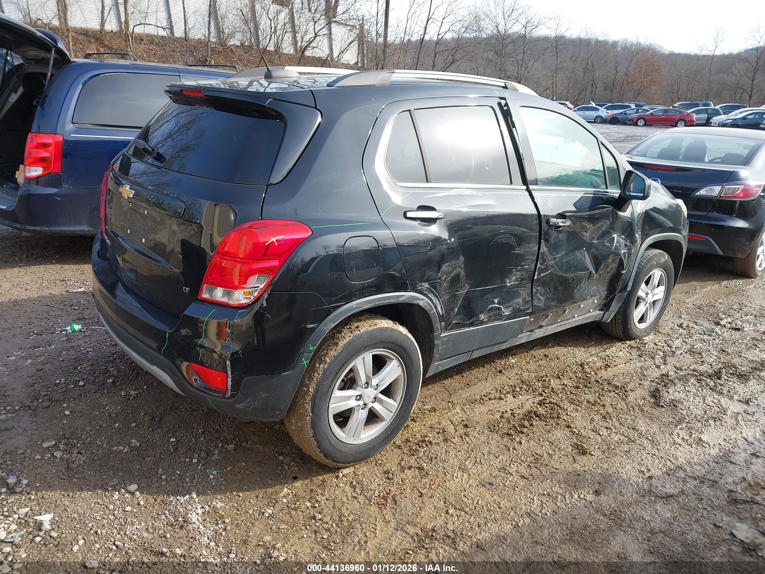CHEVROLET TRAX image 4
