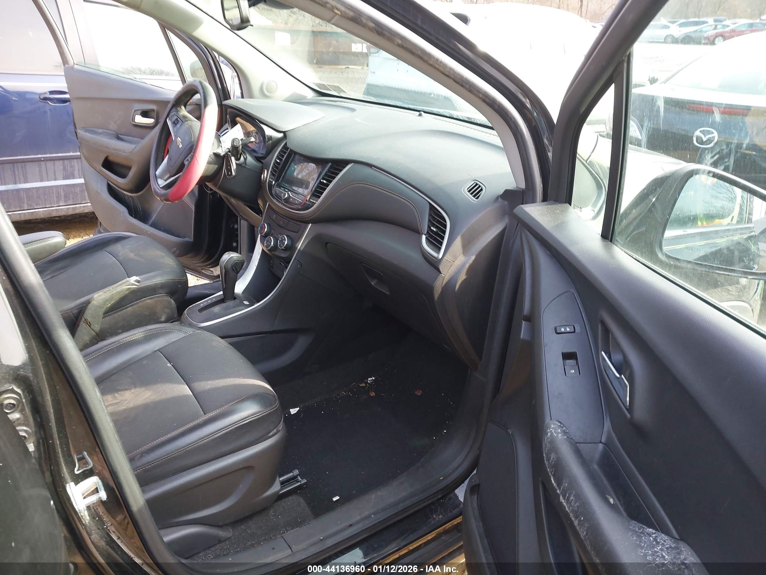 CHEVROLET TRAX image 5
