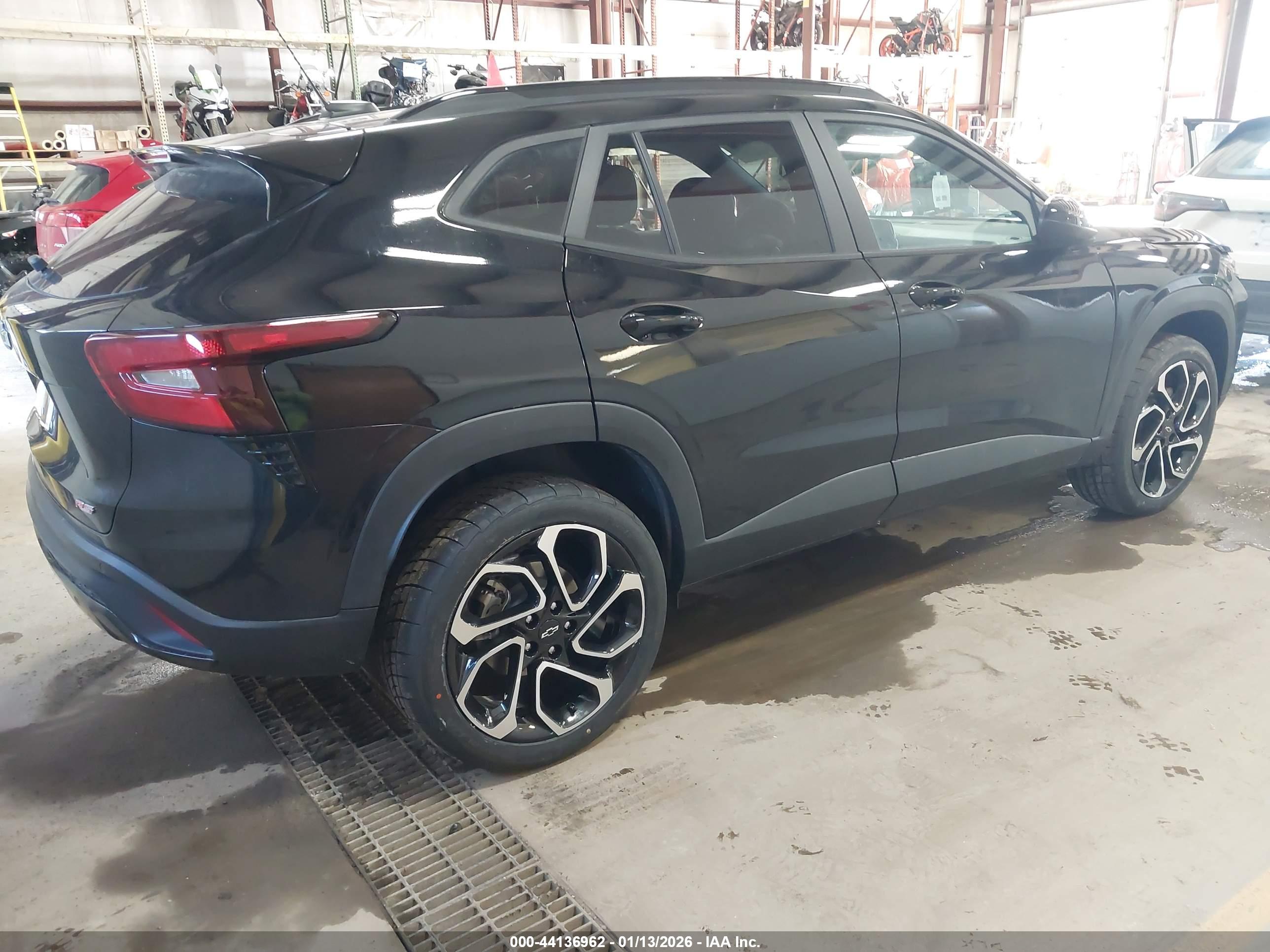 CHEVROLET TRAX image 4