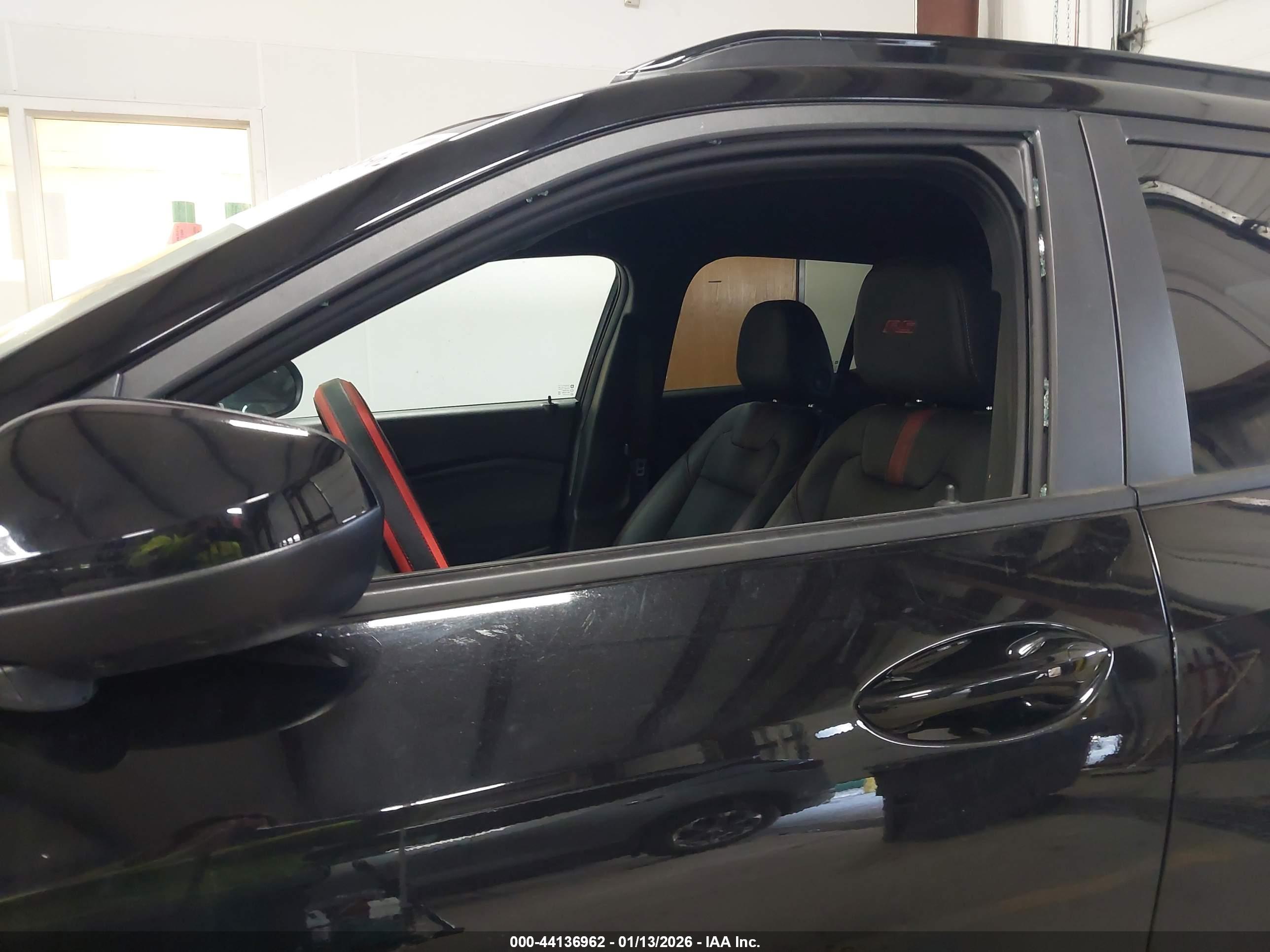 CHEVROLET TRAX image 6