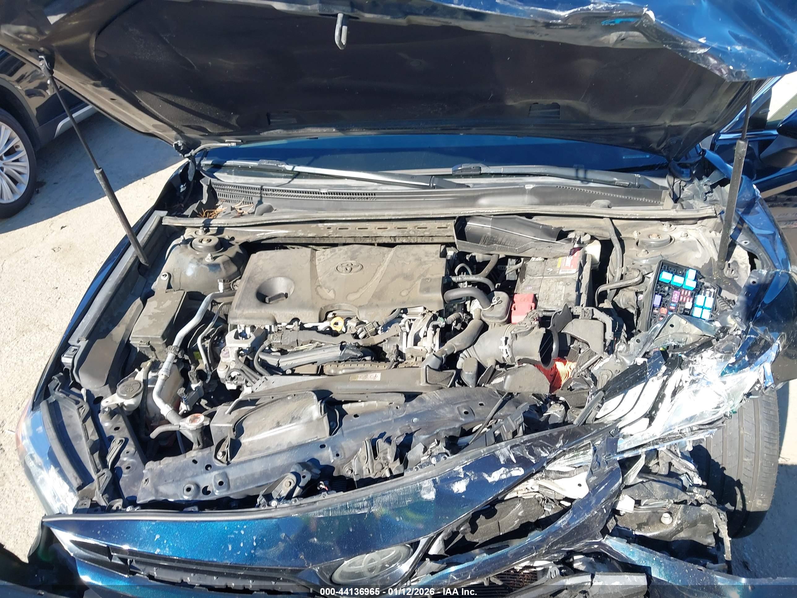 TOYOTA CAMRY image 10