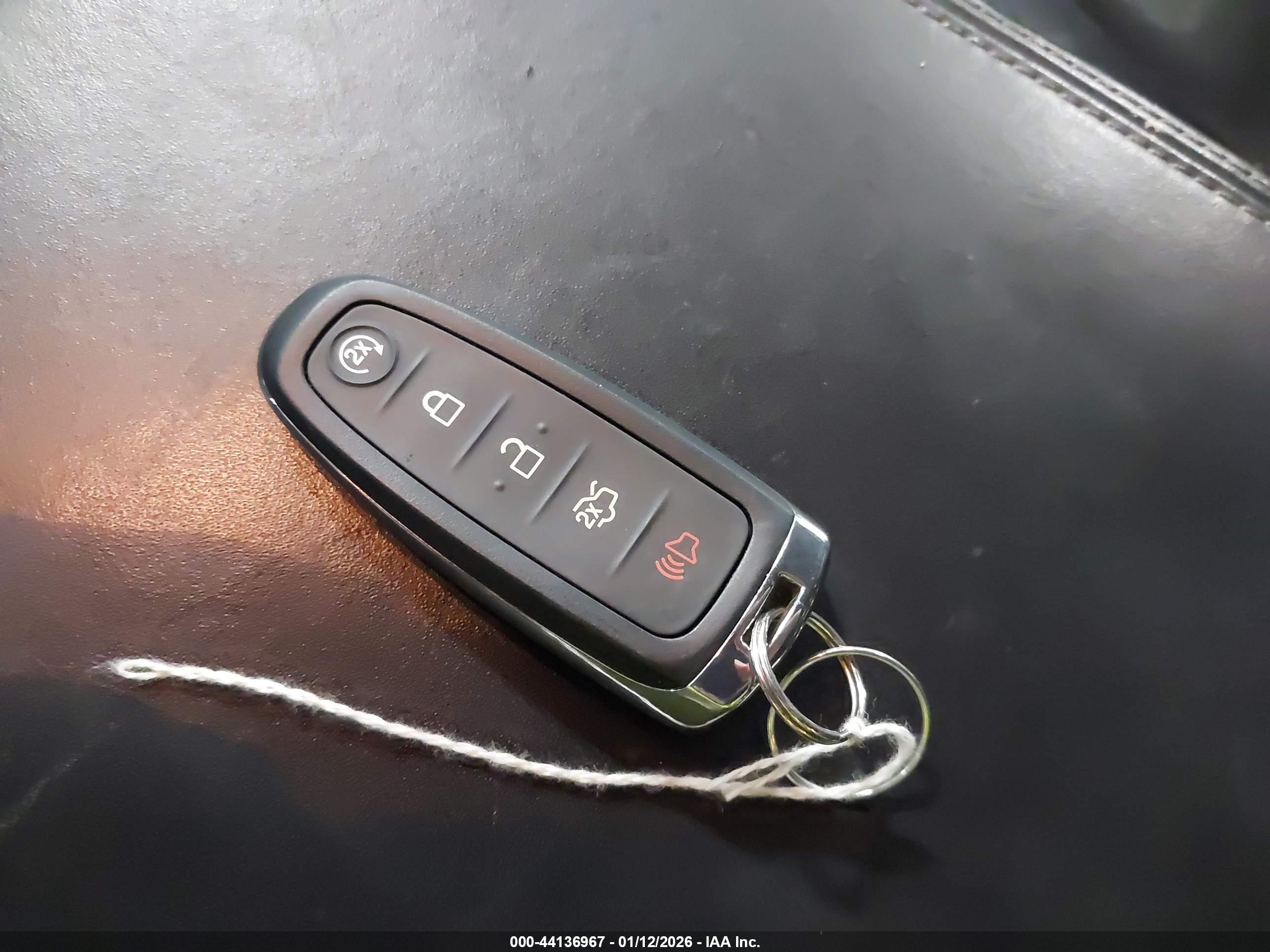 FORD EXPEDITION image 11