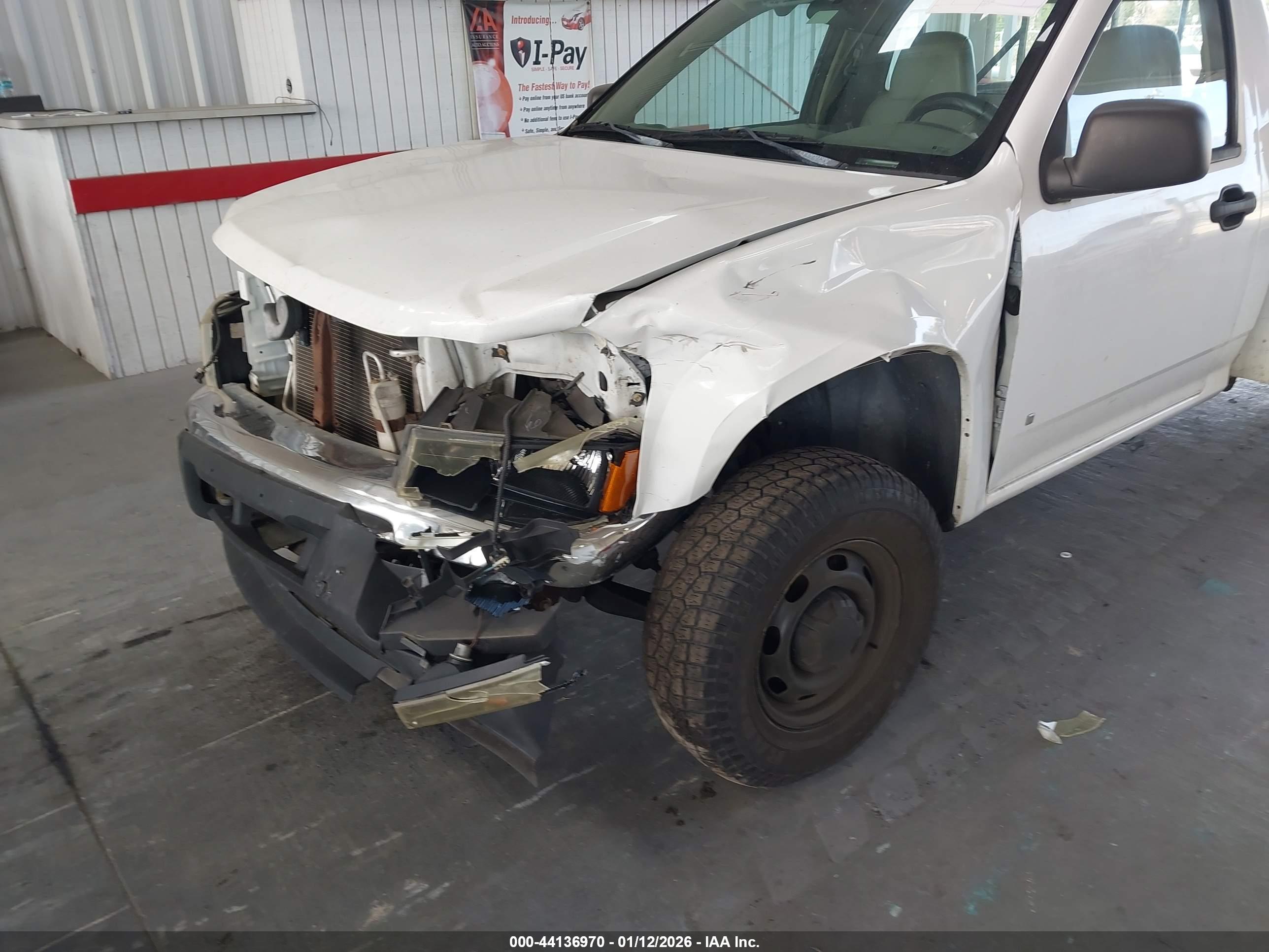 CHEVROLET COLORADO image 6