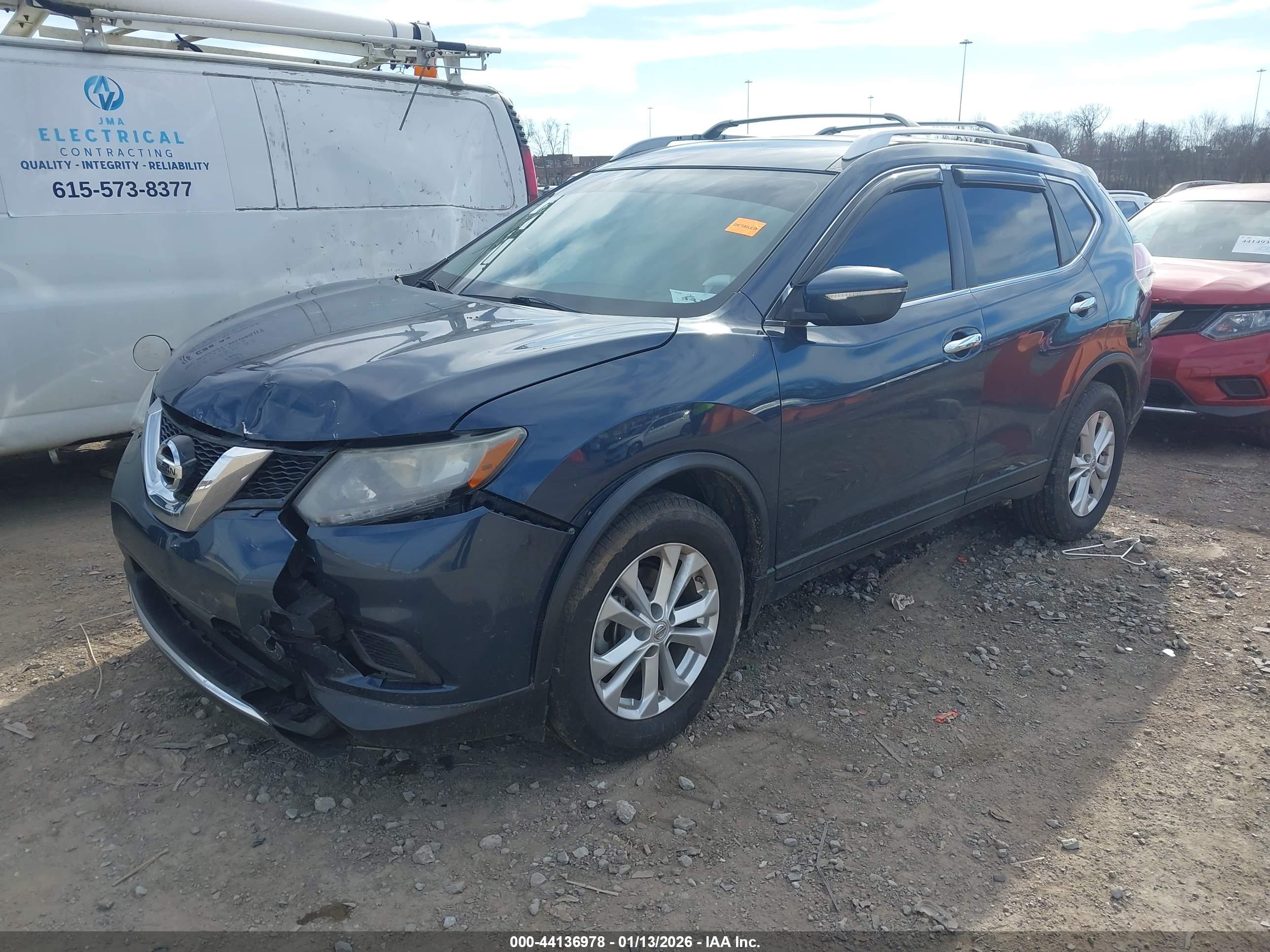 NISSAN ROGUE image 2